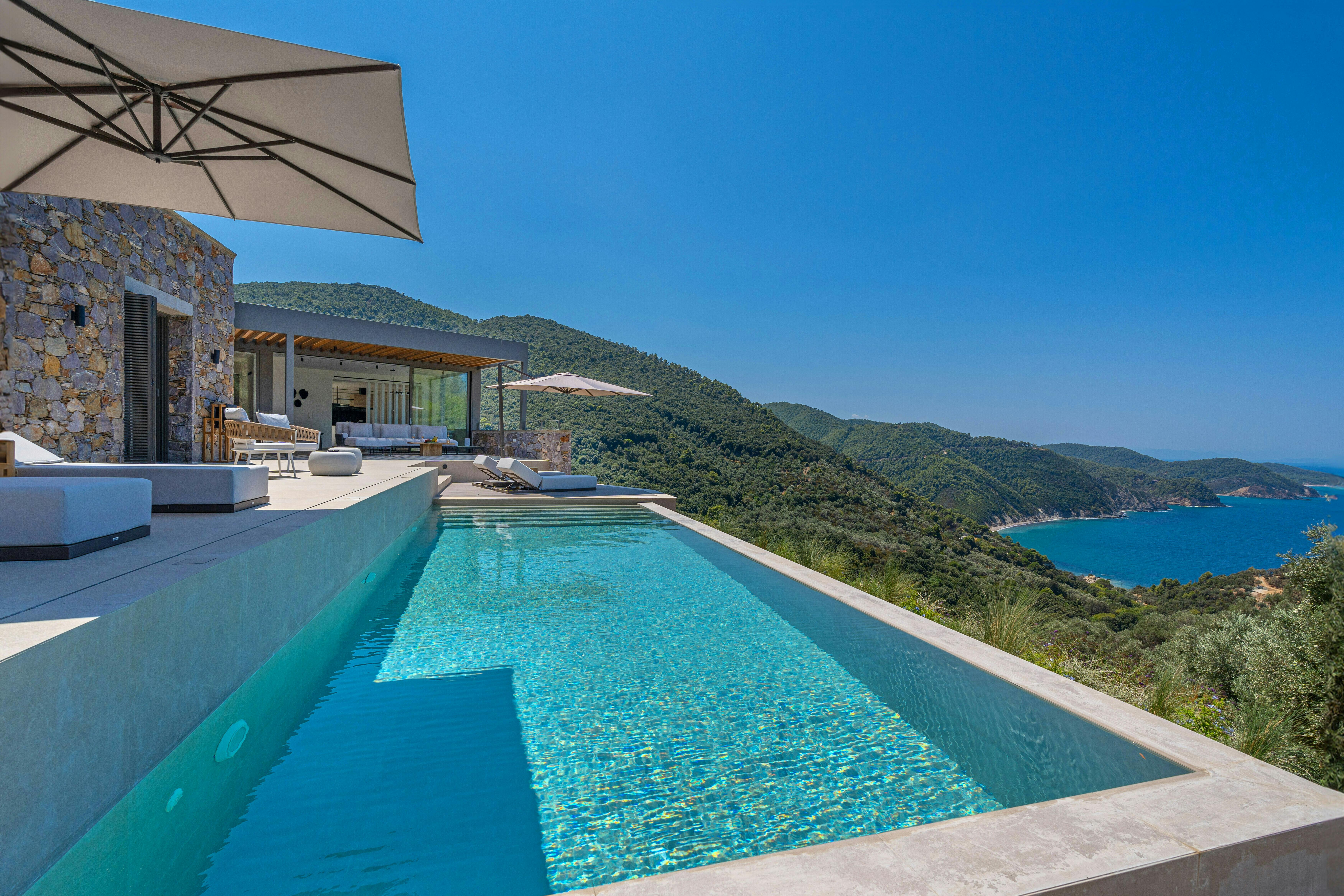Villa Karydia Kechria: Luxury 4-Bedroom Villa with Infinity Pool and Sea Views, Skiathos