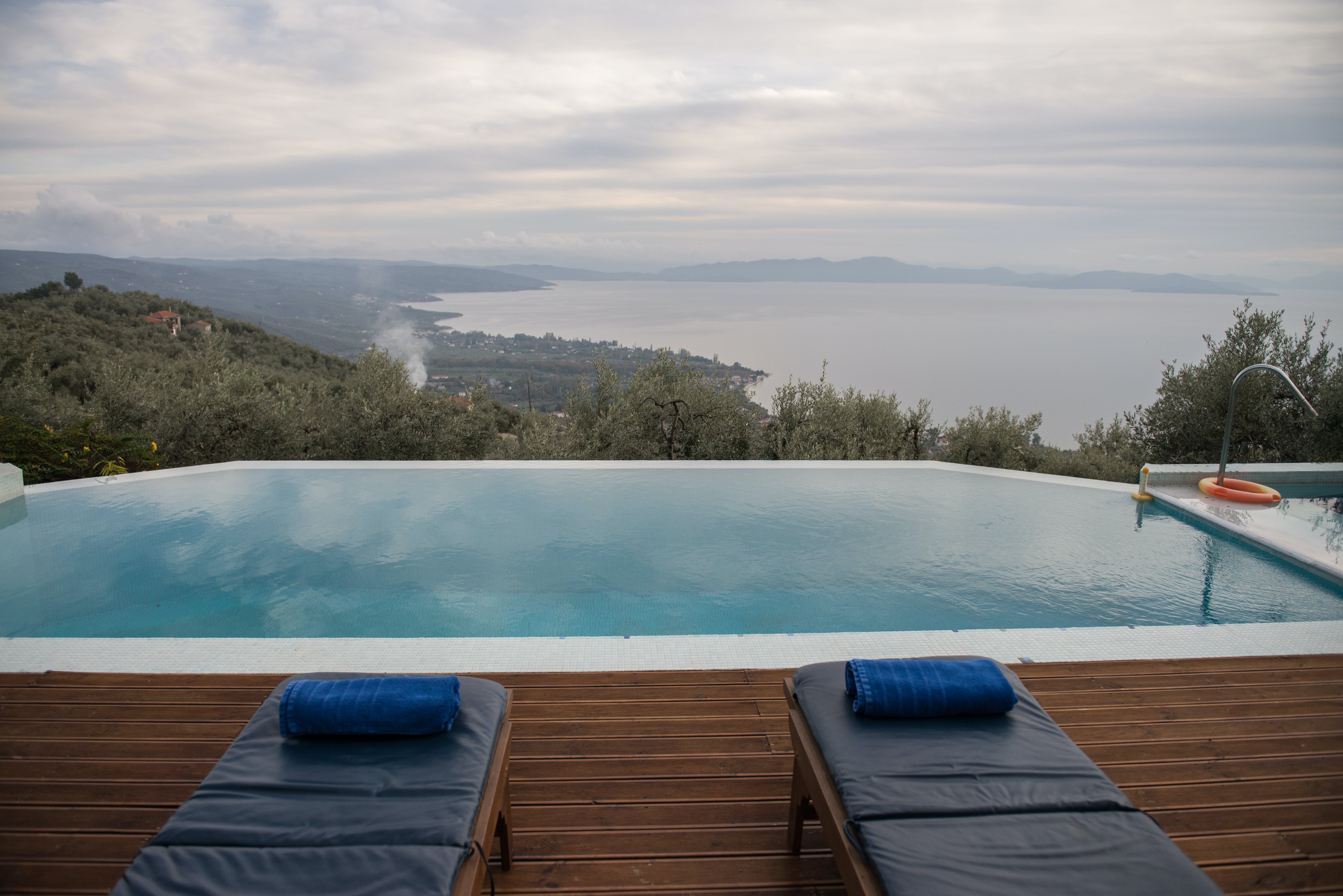 Villa Karydia Pinakates: Luxury 3-Bedroom Villa with Private Pool and Sea Views, Magnesia
