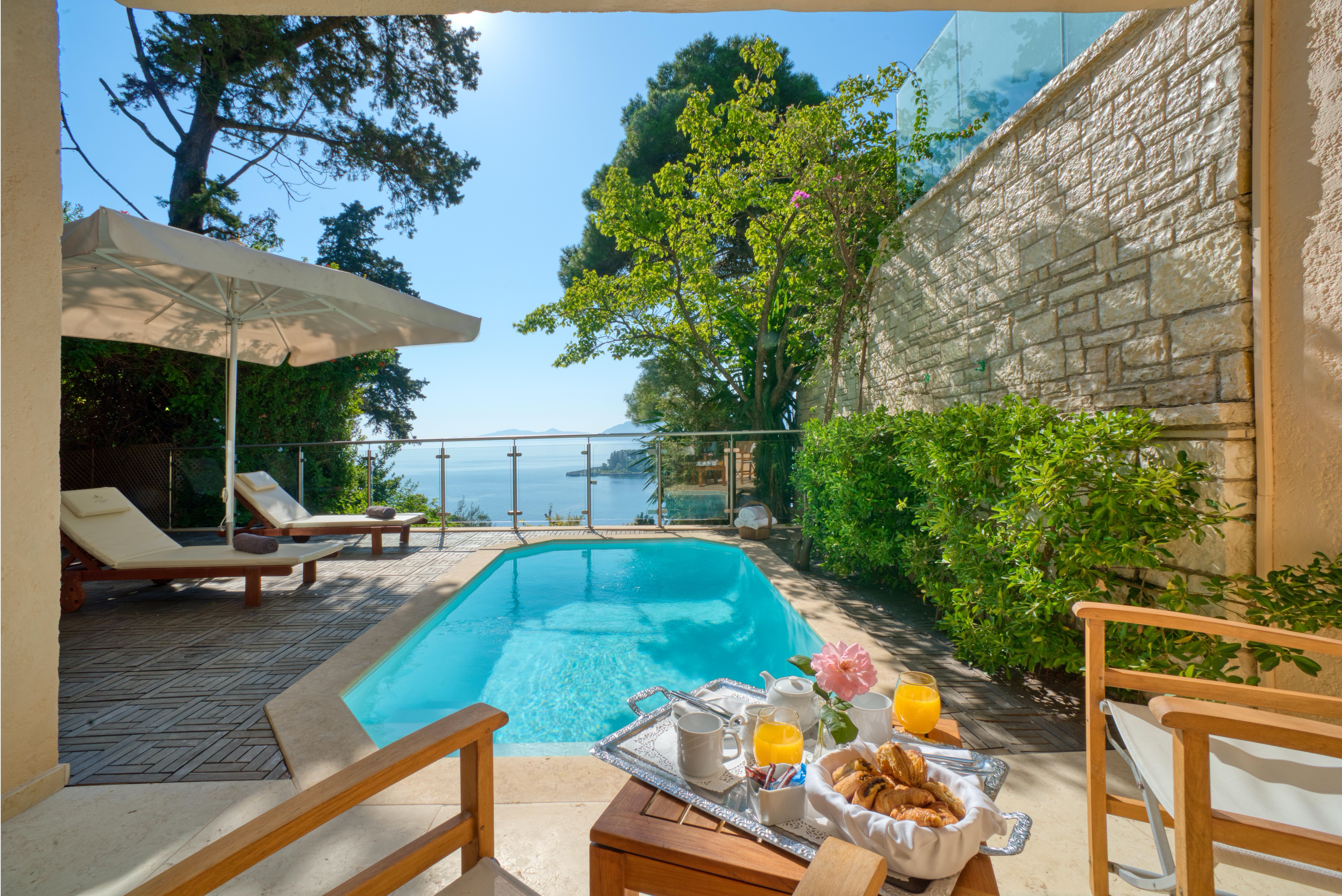 Villa Kassiopi Corfu: Elegant 2-Bedroom Apartment with Sea Views and Pool, Corfu Town