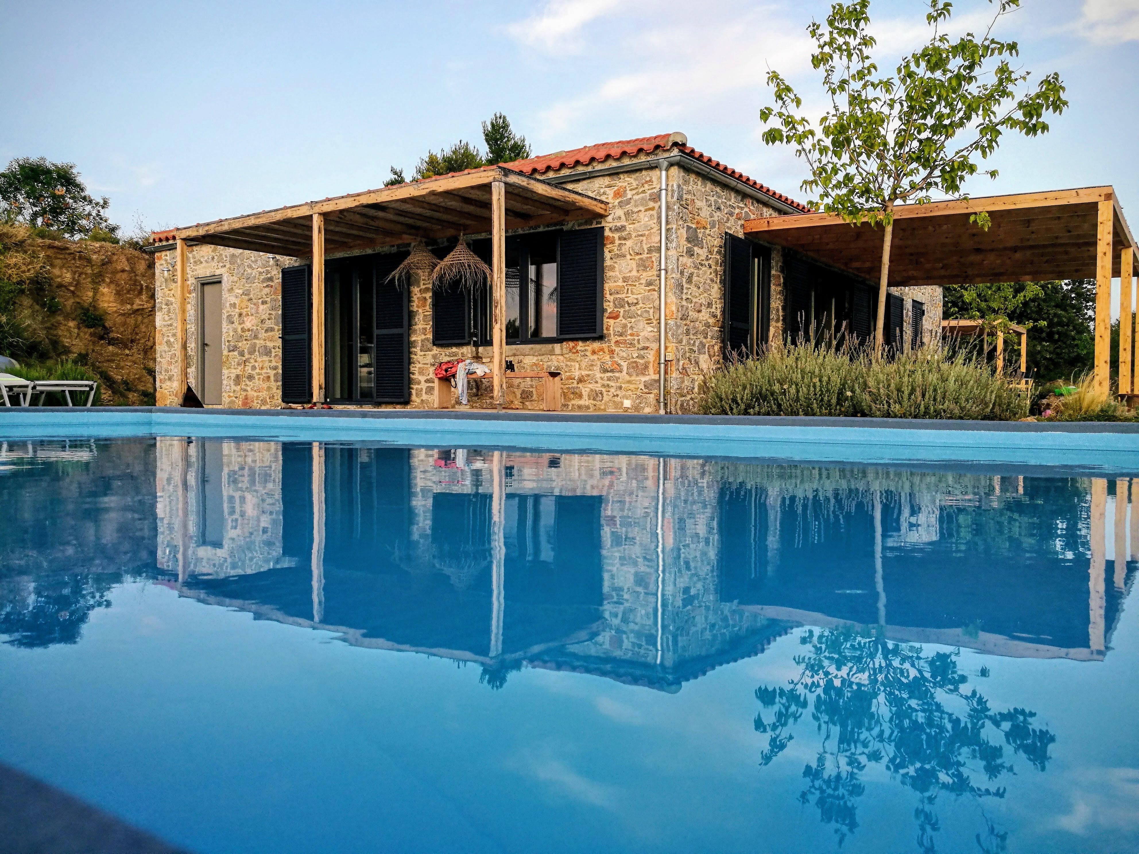 Villa Koukounari Skopelos: 4-Bedroom Luxury Villa with Seaview and Pool, Skopelos
