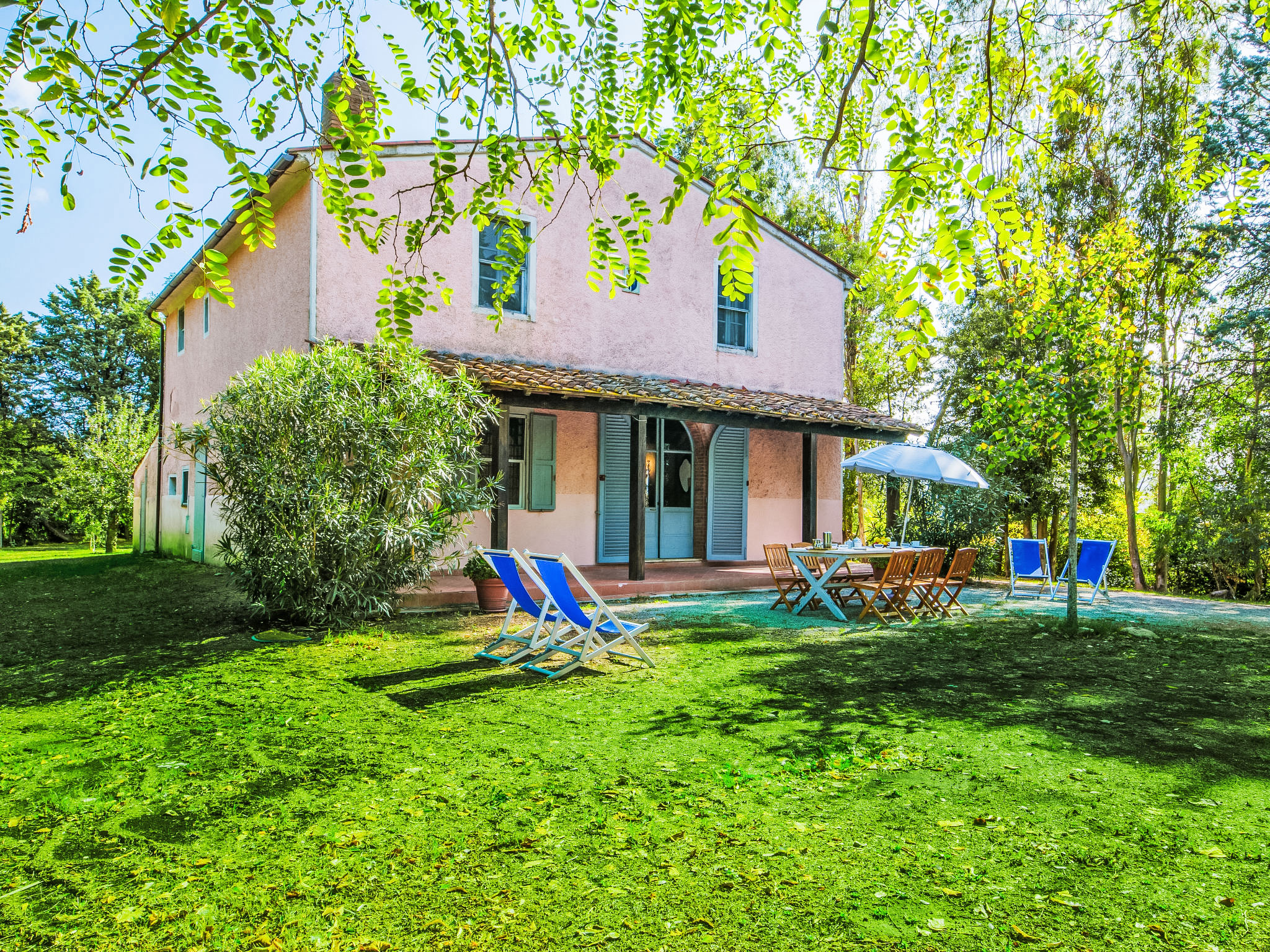 Villa Lamone Casciana: Magnificent 5-Bedroom Tuscan Farmhouse with Shared Pool and Tennis Court in Italian Countryside