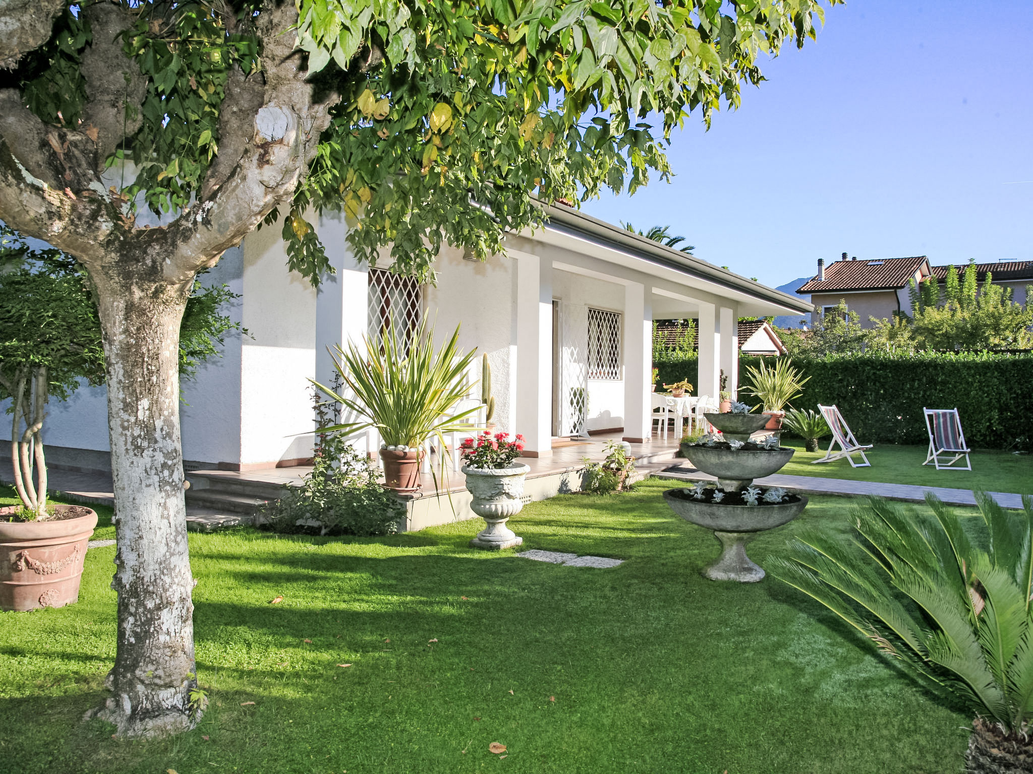 Villa Libeccio Forte: Stylish 3-Bedroom Villa with Garden and Bicycles Near Famous Italian Beach Resort