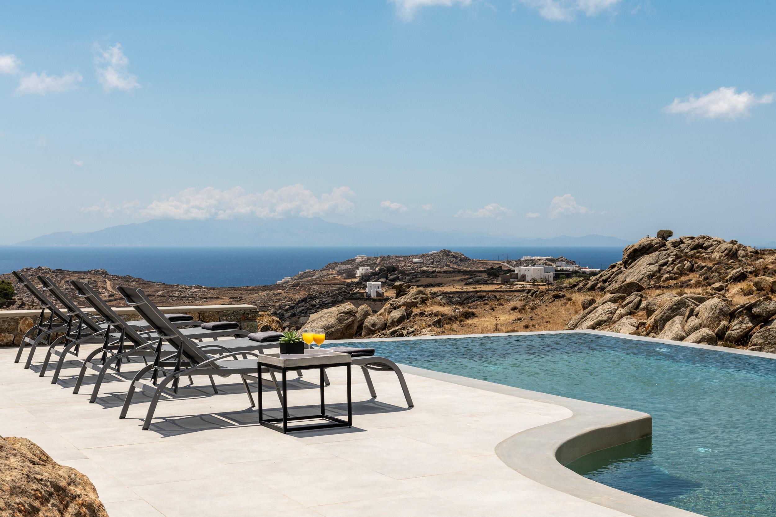 Villa Meltemi Elia Elia 4: 10-Bedroom Luxury Villa with Pool and Seaview, Elia, Mykonos