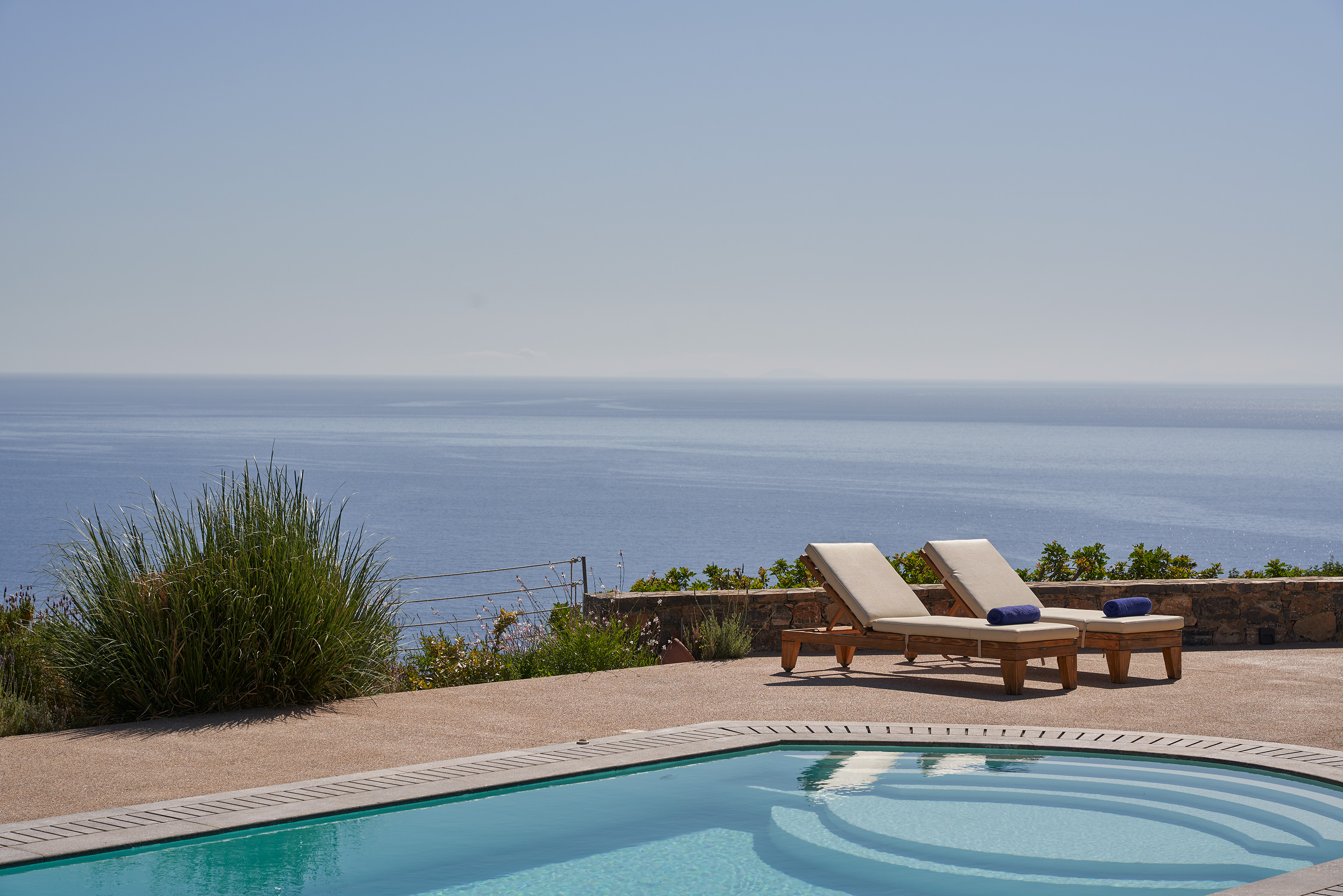 Villa Meltemi Elounda Crete: Luxury 4-Bedroom Apartment with Seaview and Pool, Crete
