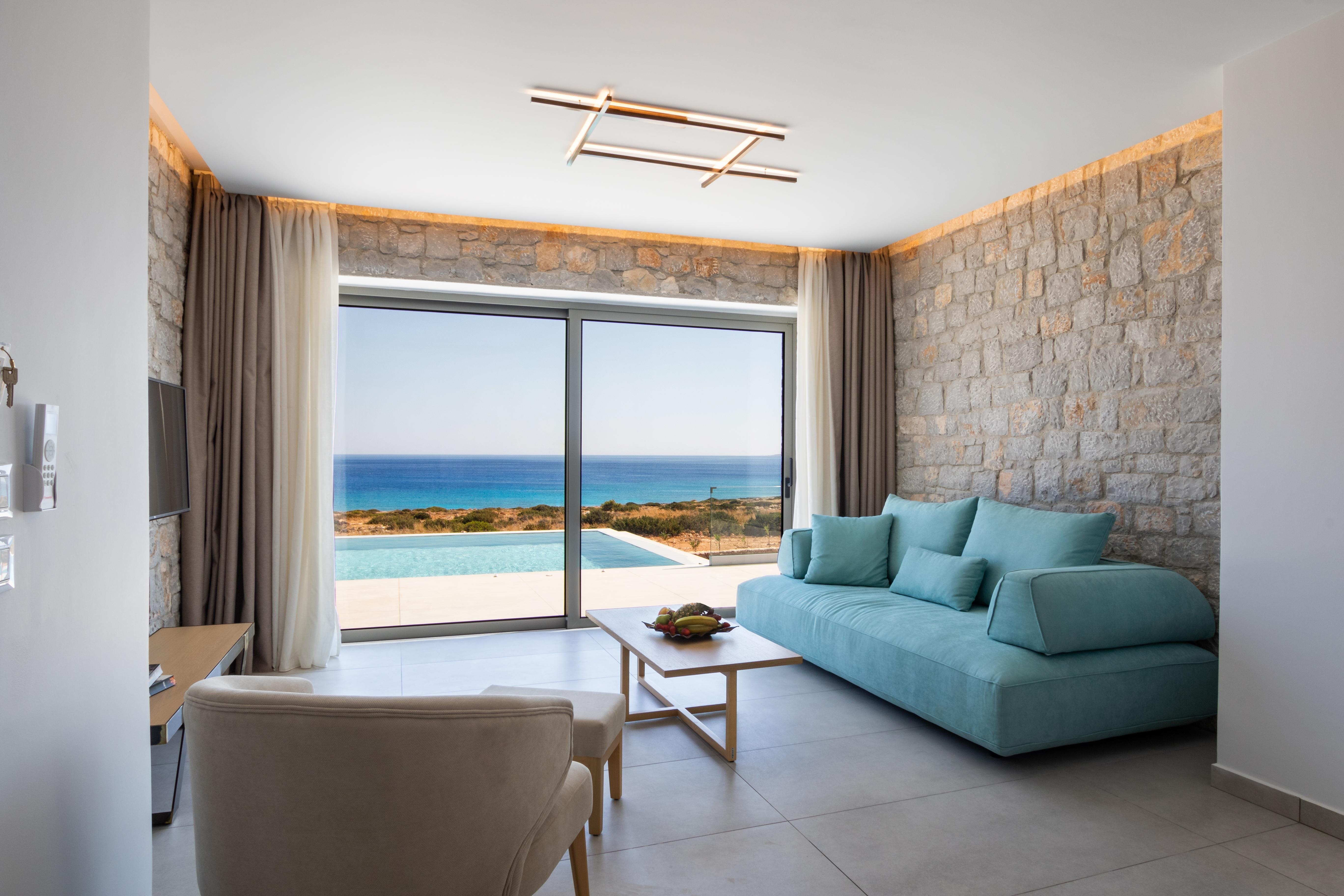 Villa Meltemi Karpathos: Elegant 2-Bedroom Apartment with Infinity Pool and Sea Views, Karpathos