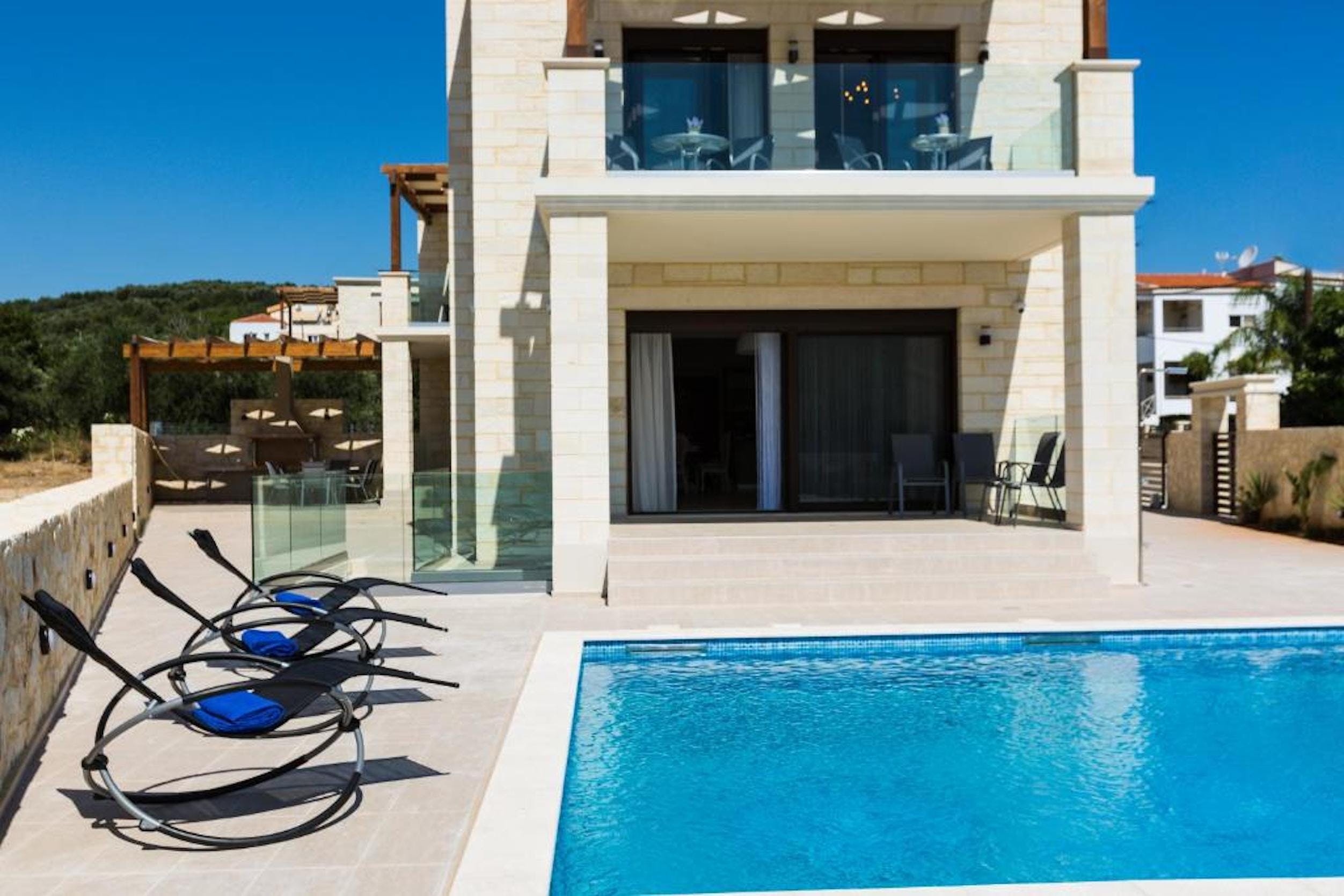 Villa Meltemi Kokkino Chorio Kokkino Chorio: Luxury 5-Bedroom Apartment with Seaviews and Pool, Kokkino Chorio