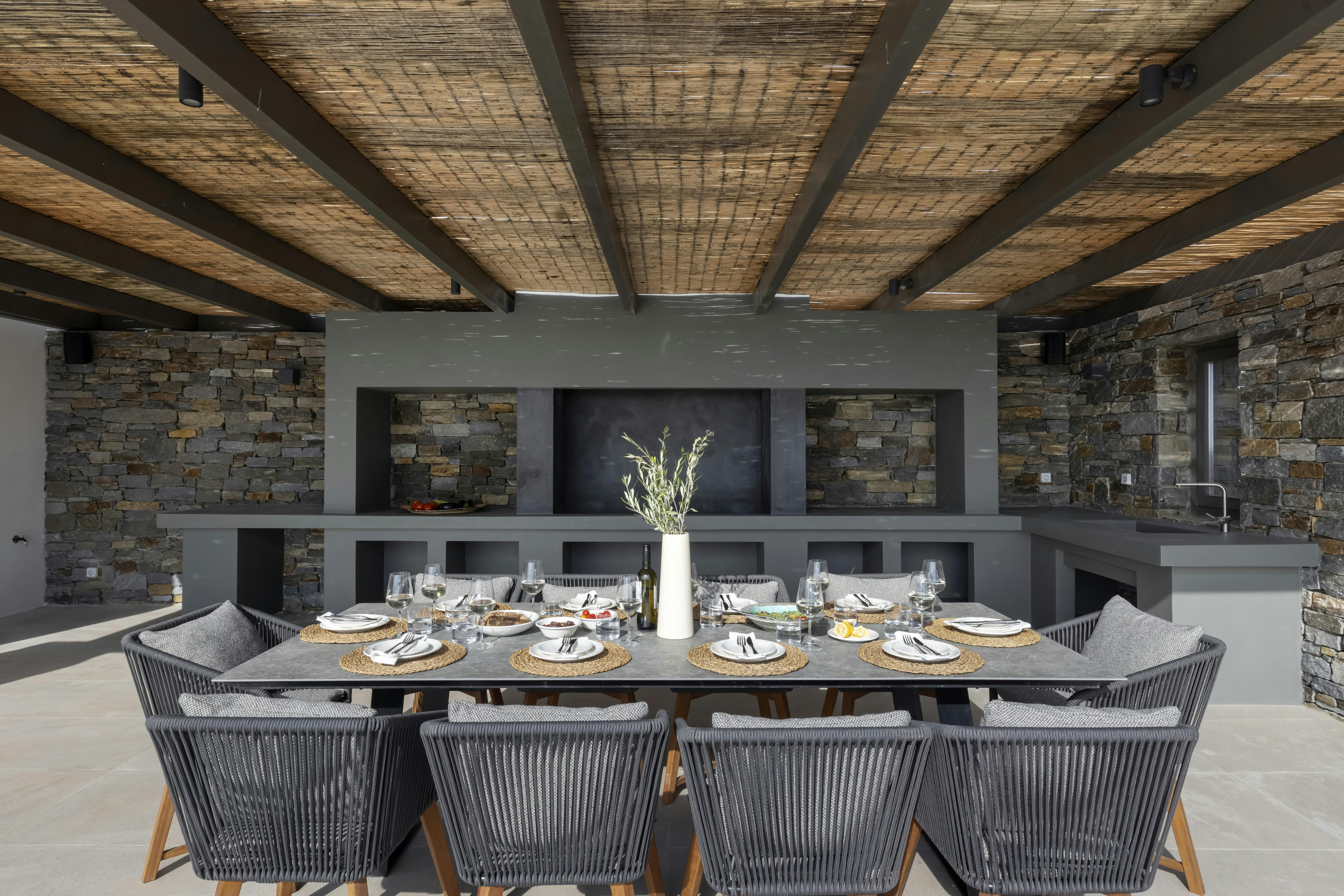 Villa Meltemi Paros Paros 18: Luxury 5-Bedroom Villa with Infinity Pool and Sea Views, Paros