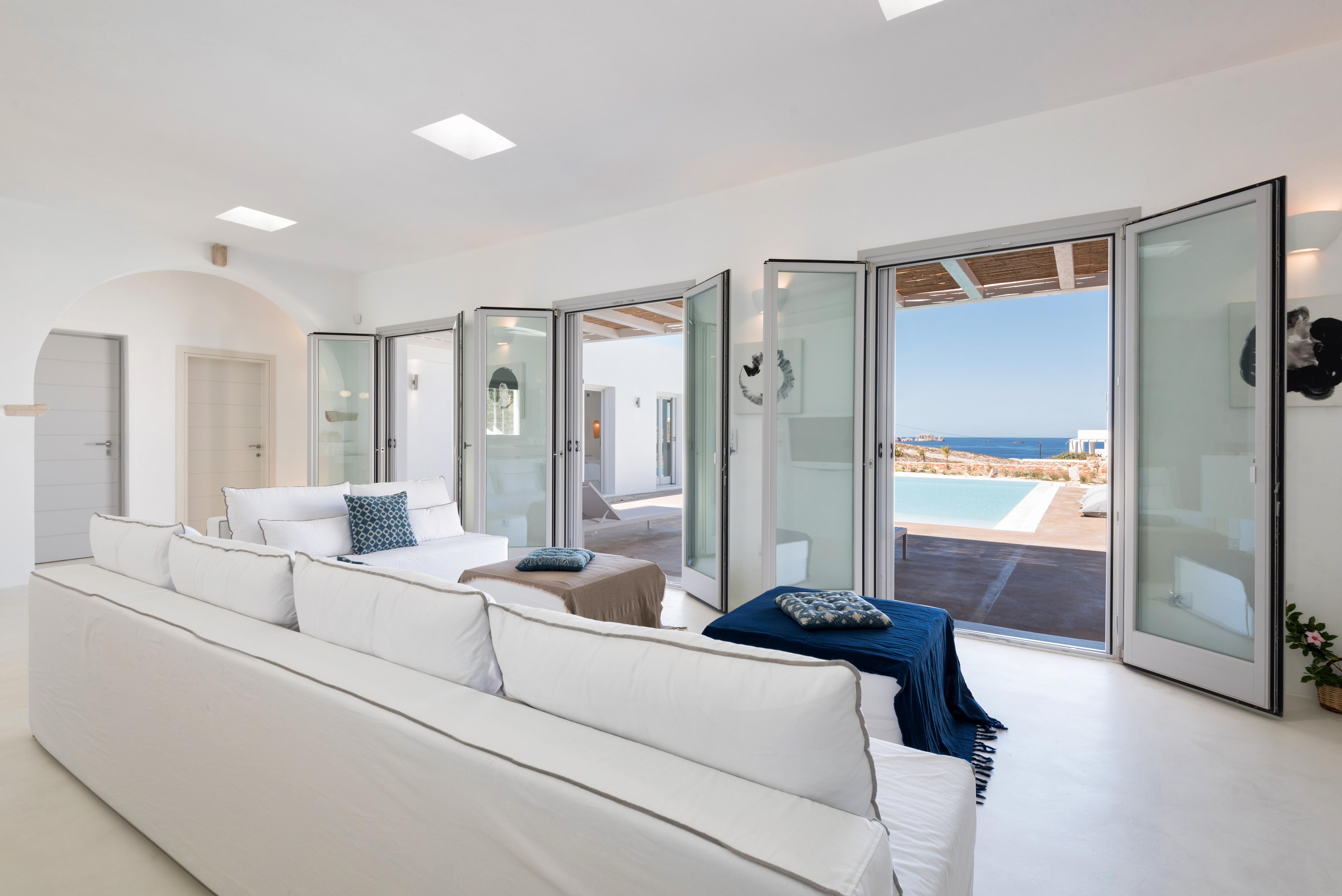 Villa Meltemi Paros Paros 83: Luxury 5-Bedroom Villa with Seaview and Pool, Paros