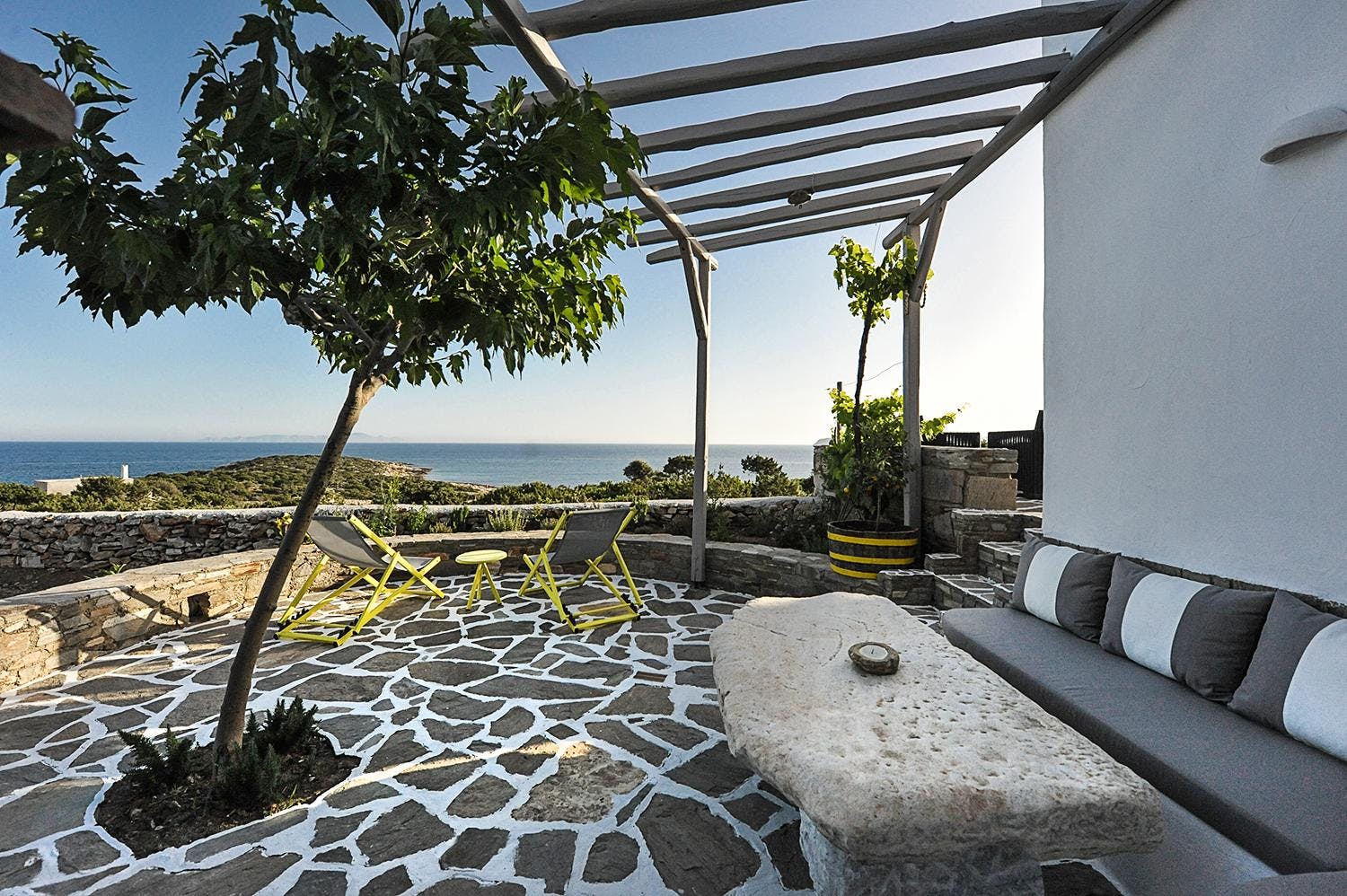 Villa Meltemi Paros Paros 84: 4-Bedroom Luxury Apartment with Seaview and BBQ, Paros