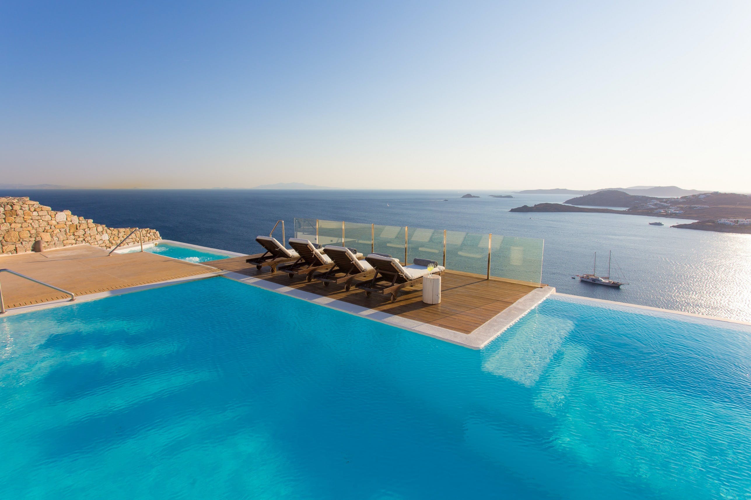Villa Meltemi Psarou Psarou 9: Luxury 6-Bedroom Villa with Seaview and Pool, Mykonos