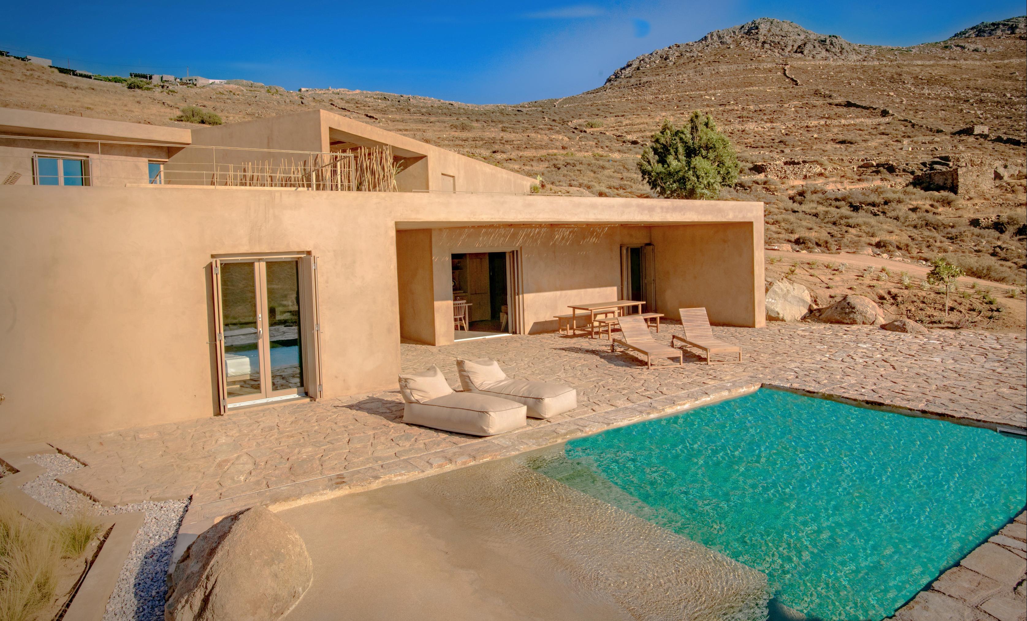 Villa Meltemi Serifos Serifos 4: Elegant 2-Bedroom Apartment with Sea Views and Pool, Milos