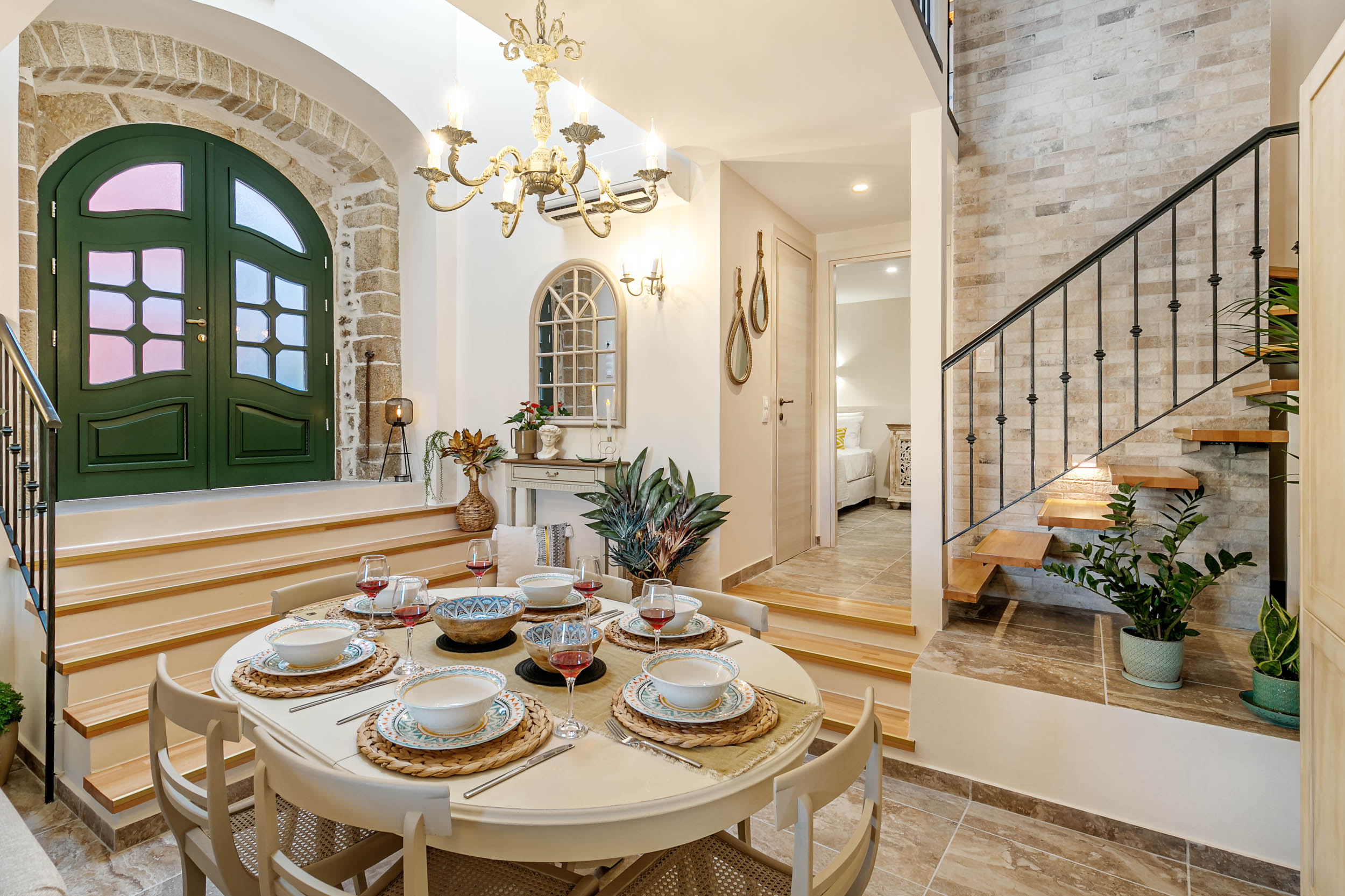 Villa Meltemi Stefanos: Charming 3-Bedroom Cottage with Beach Access, Agios Stefanos