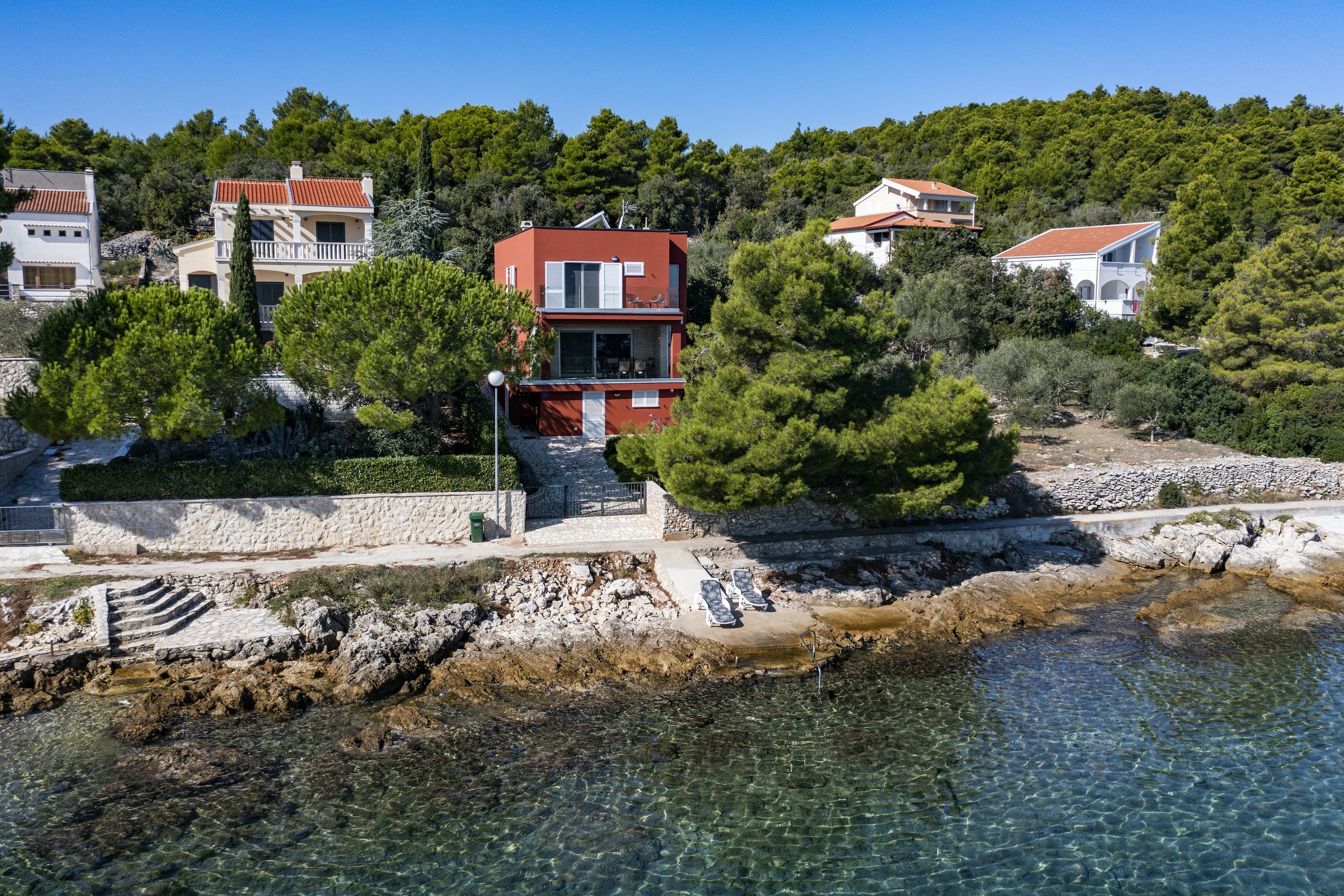 Villa Mistral Ugljan: Luxury 3-Bedroom Villa with Beach Access and Sea Views, Zadar