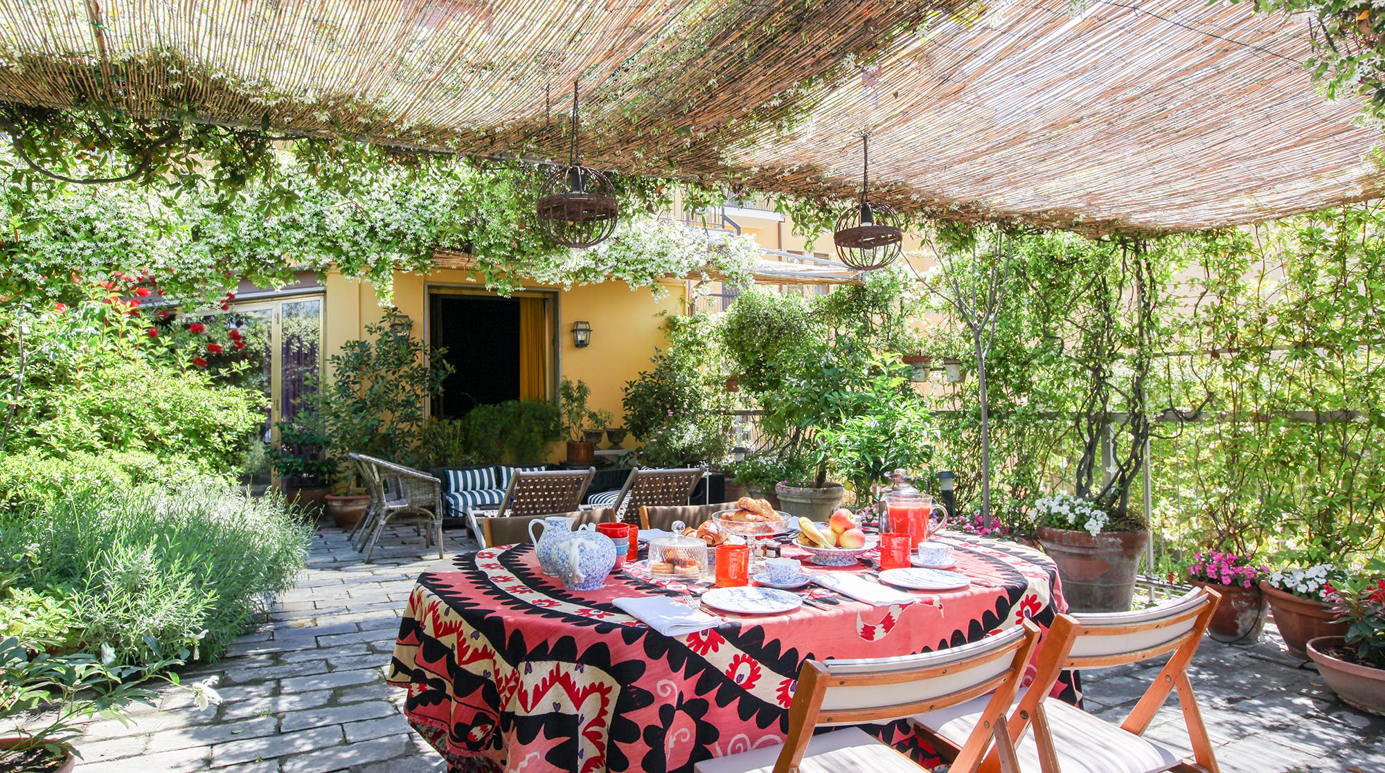 Villa Monfortina Milano: Luxury 2-Bedroom Villa with Terrace and Air-Con, Porta Monforte