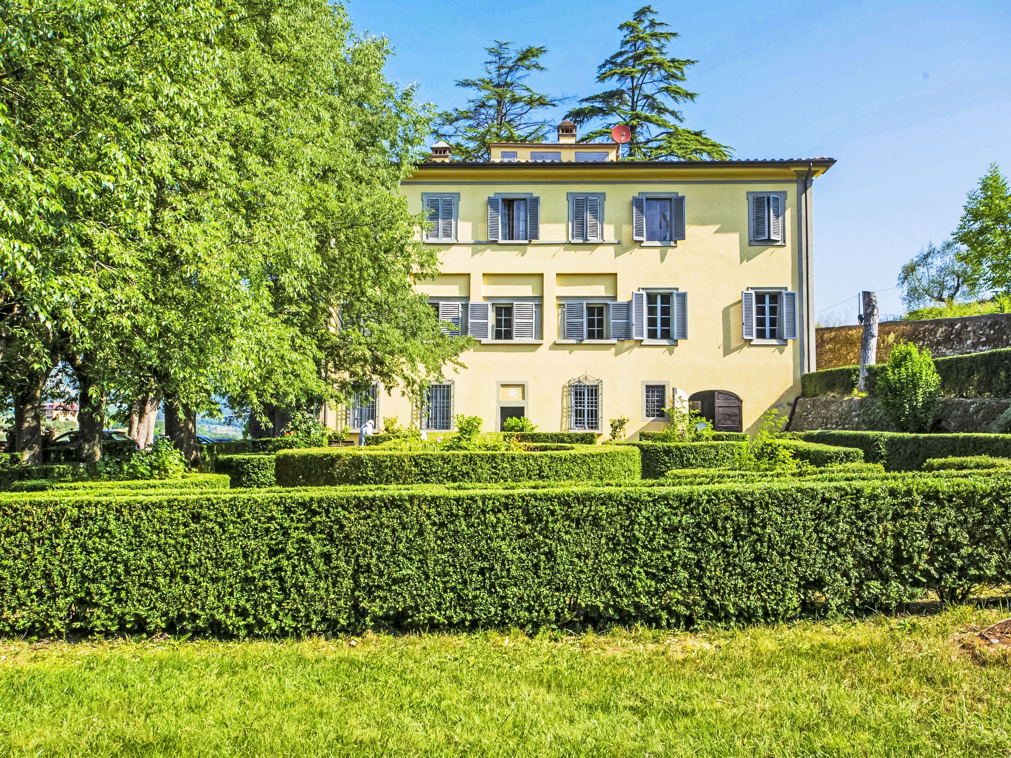 Villa Montalbano Terme: Historic 7-Bedroom Luxury Villa with Private Pool in Montecatini Terme Tuscany Italy