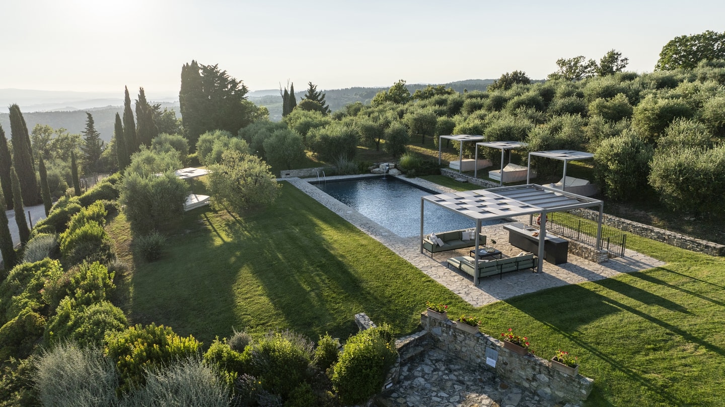 Villa Montefioralle Chianti: Luxury 10-Bedroom Villa with Sauna and Pool, Chianti