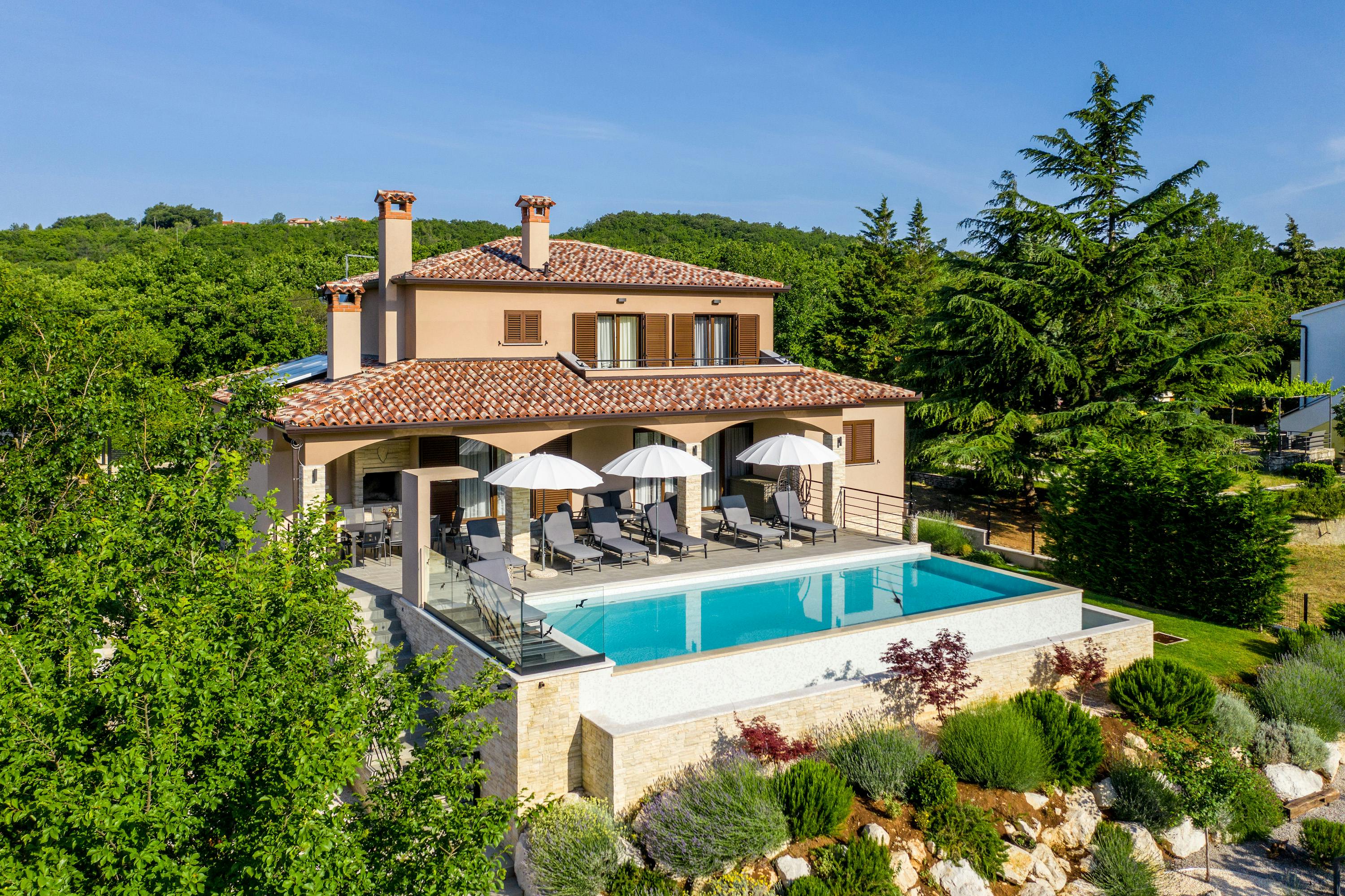 Villa Motovun Istria Istria: Luxury 4-Bedroom Villa with Sauna and Seaviews, Istria
