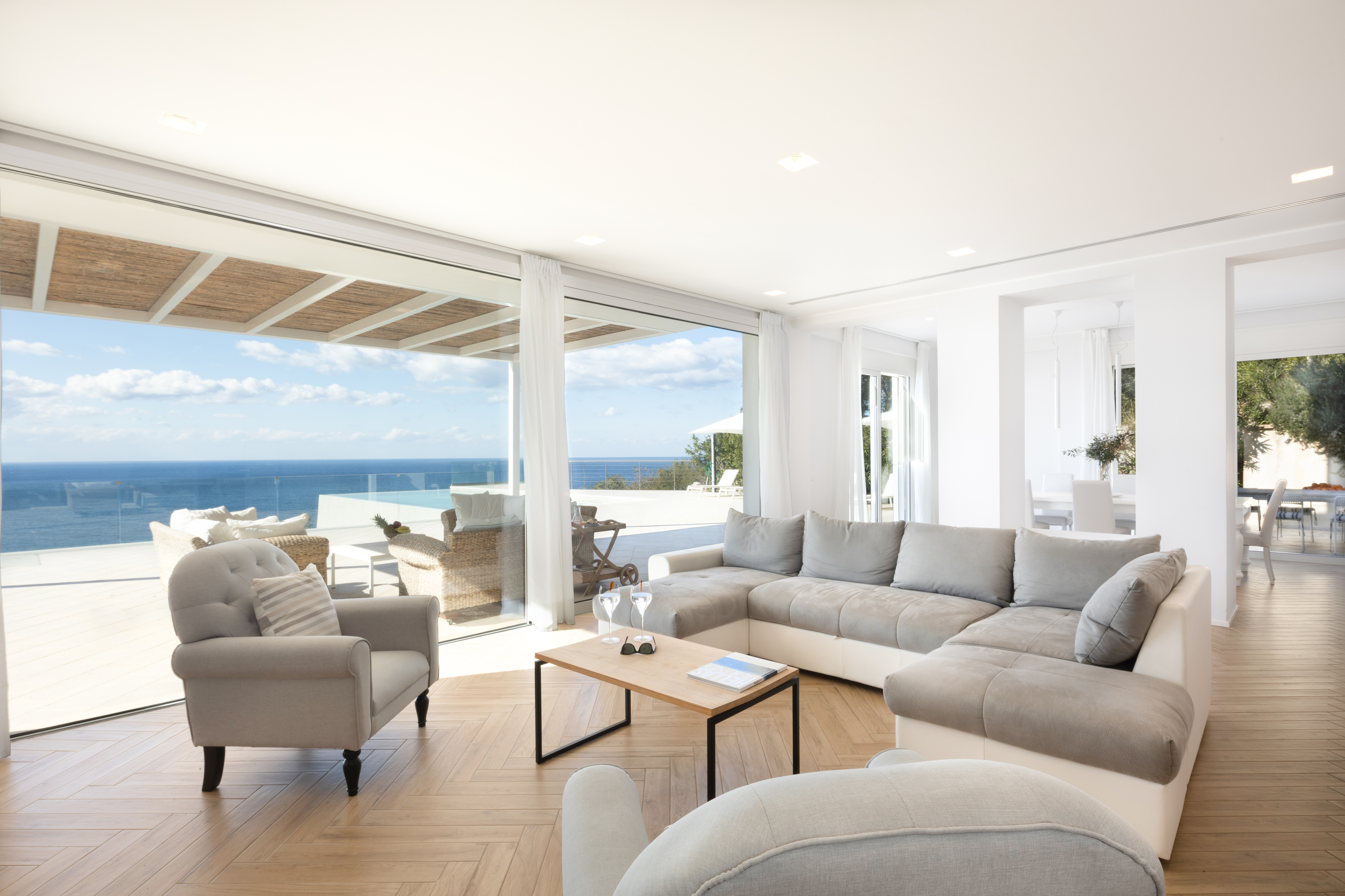 Villa Myrtos Corfu: Elegant 3-Bedroom Apartment with Infinity Pool and Sea Views, Corfu