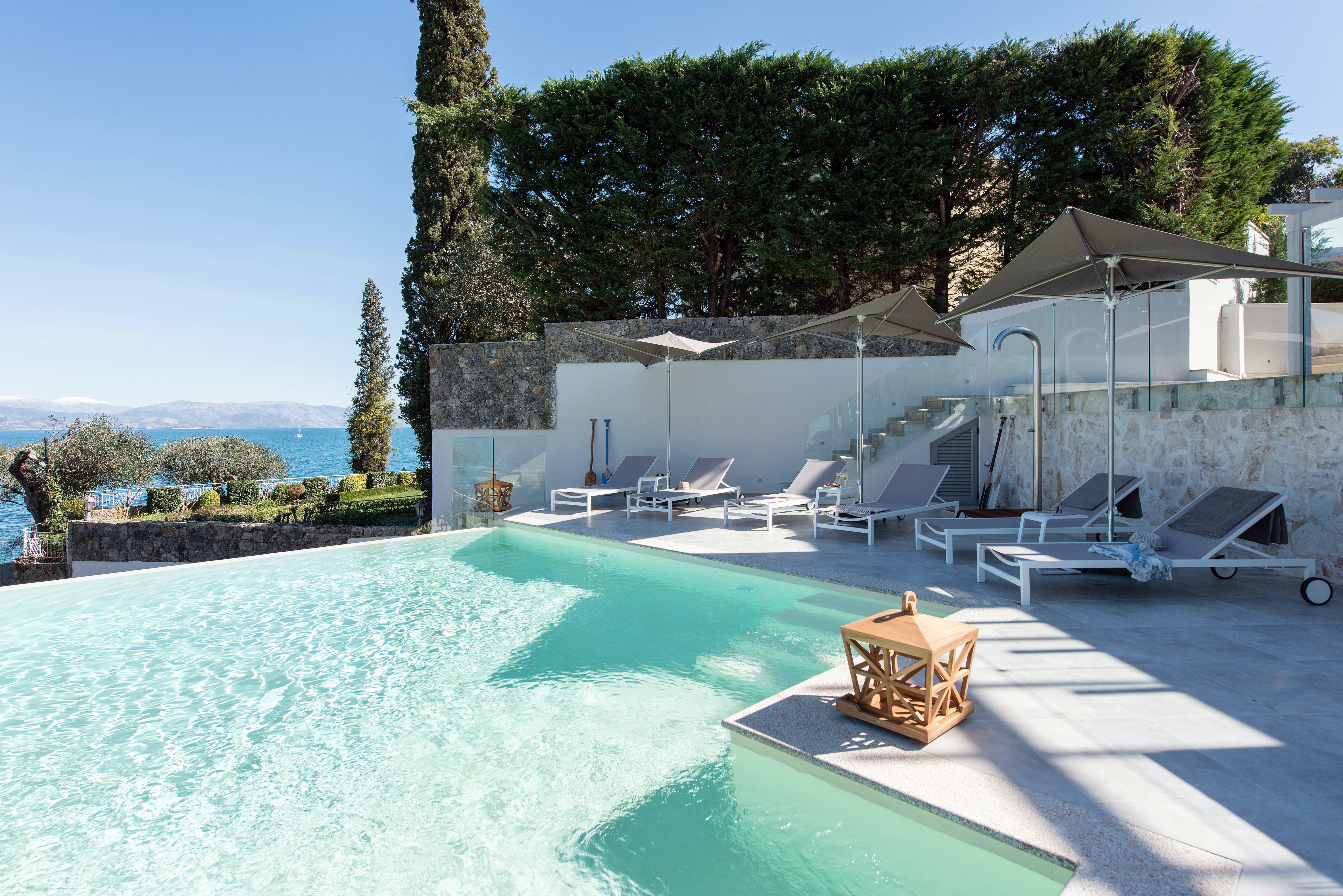 Villa Pagkrati Corfu: Luxury 4-Bedroom Apartment with Sea View and Pool, Corfu