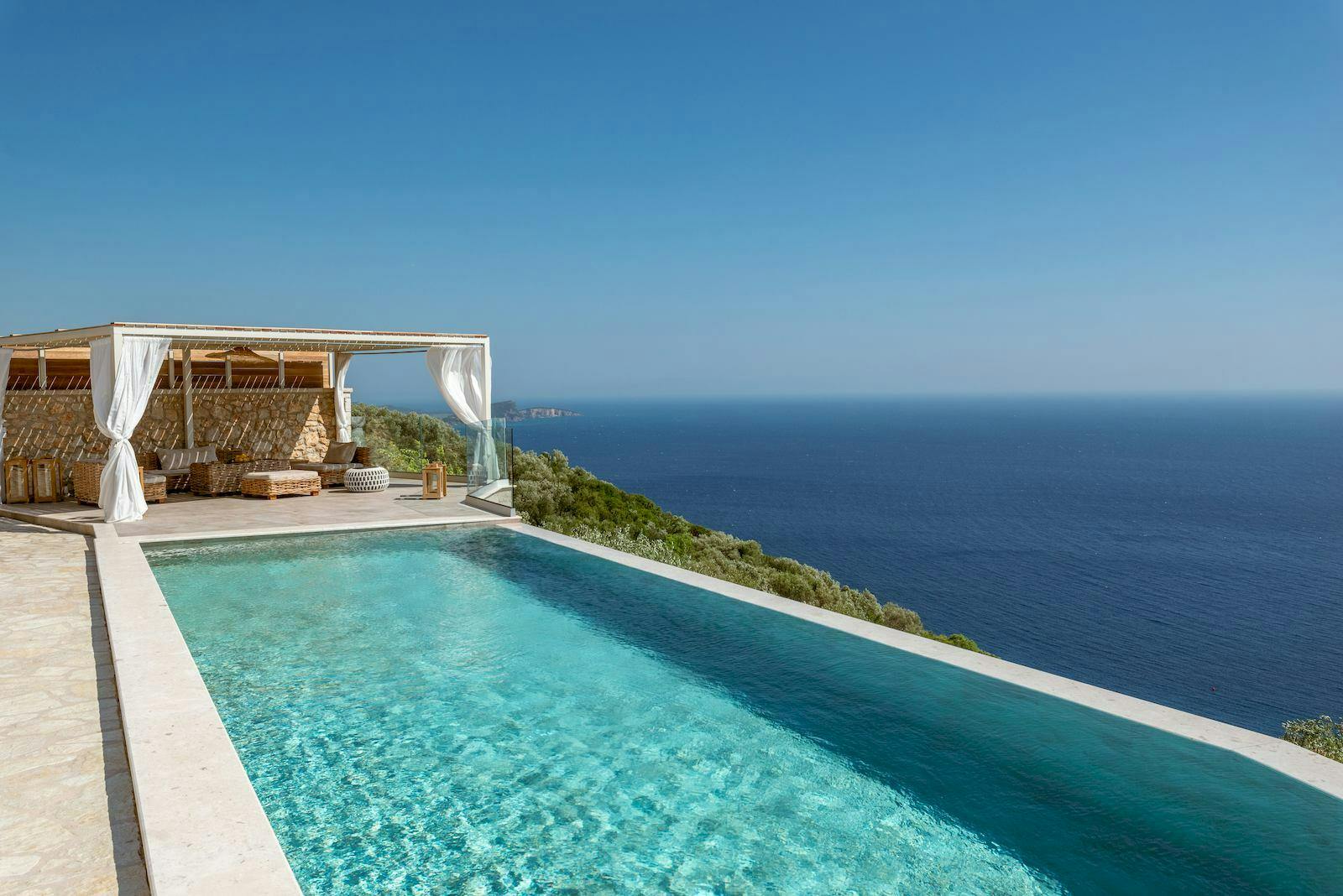 Villa Pargaion Preveza: Luxury 3-Bedroom Villa with Private Pool and Sea Views, Preveza