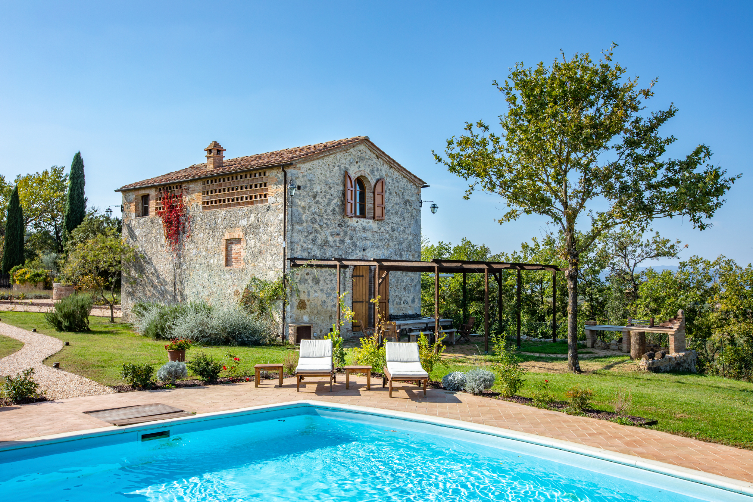 Villa Poggio Siena Siena 2: Opulent 6-Bedroom Villa with Private Gym and Pool, Siena