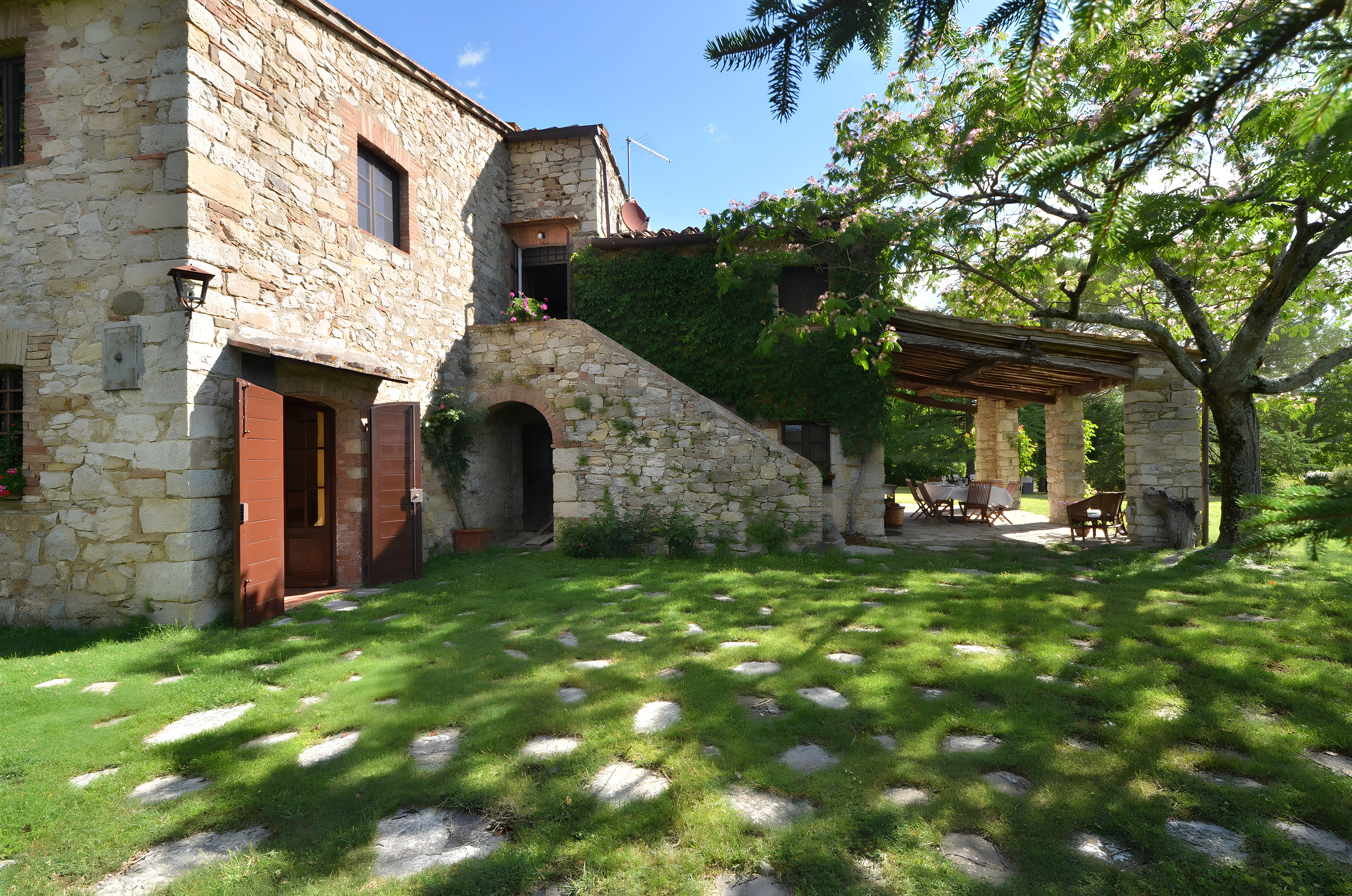 Villa Poggio Siena Siena 3: Luxury 4-Bedroom Villa with Pool, Siena, Tuscany