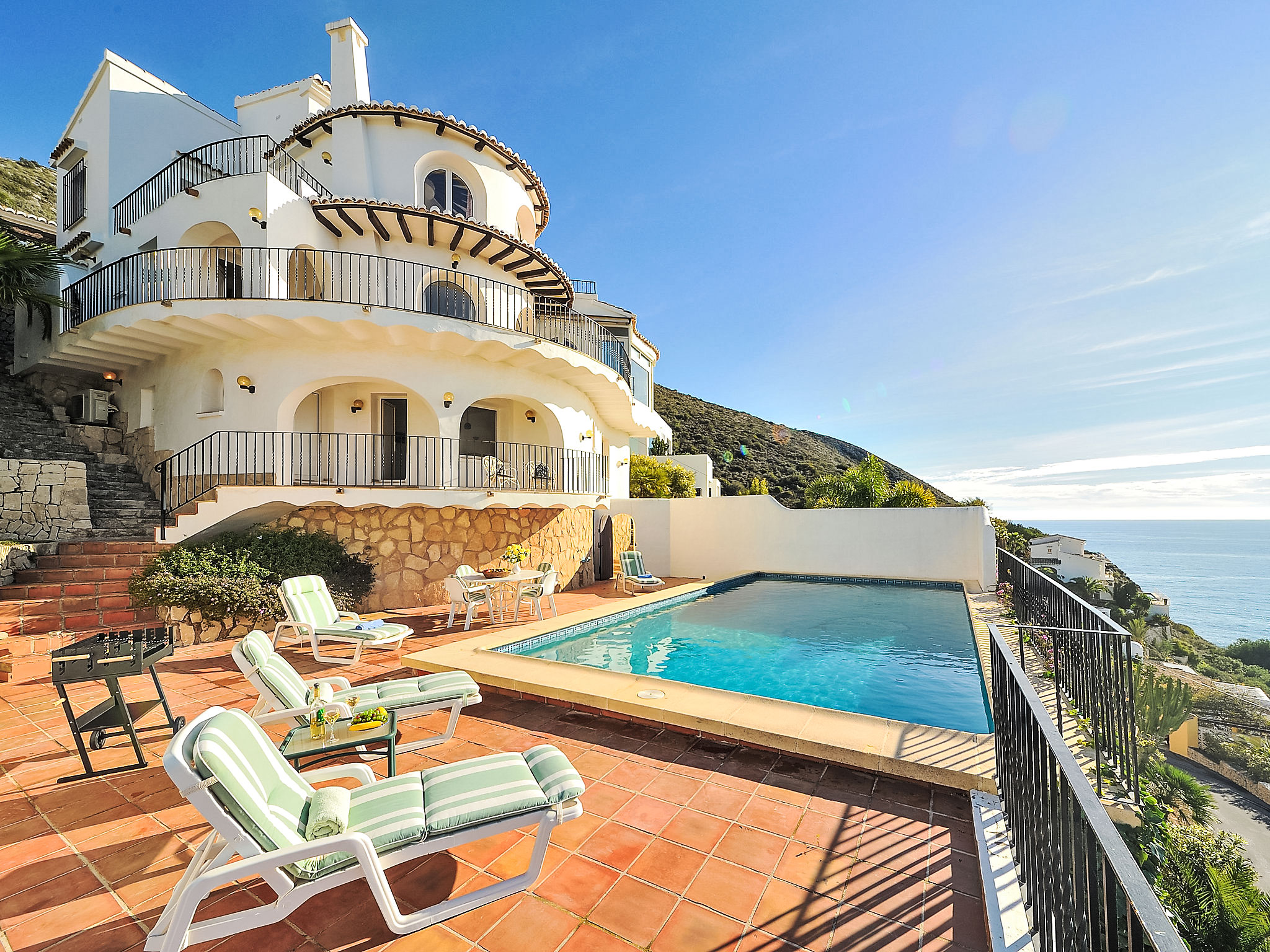 Villa Portichol Moraira: Spacious 4-Bedroom Holiday Villa with Private Pool and Panoramic Sea Views in Costa Blanca Spain