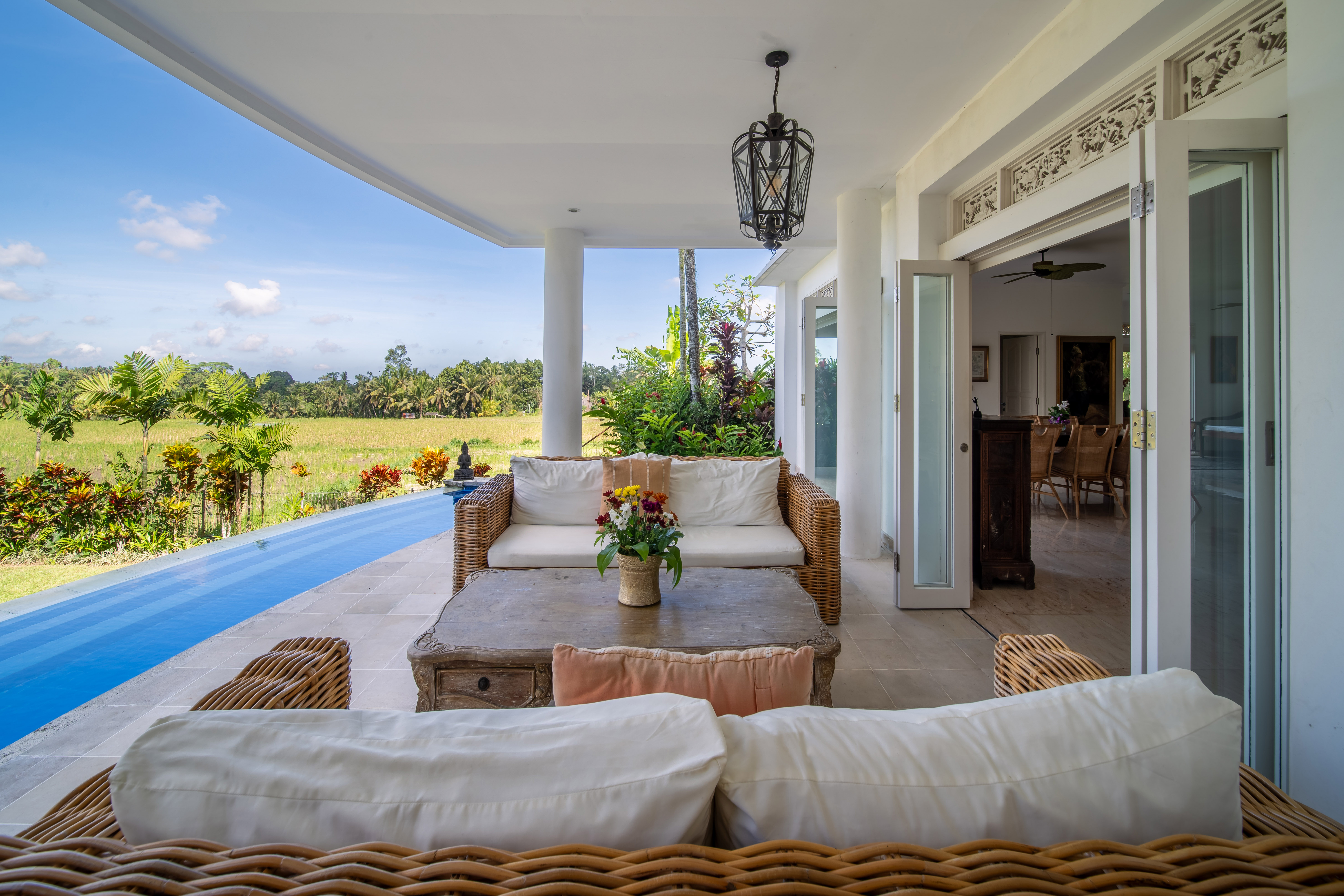 Villa Puncak Bali: 4-Bedroom Luxury Apartment with Seaview and Pool, Bali