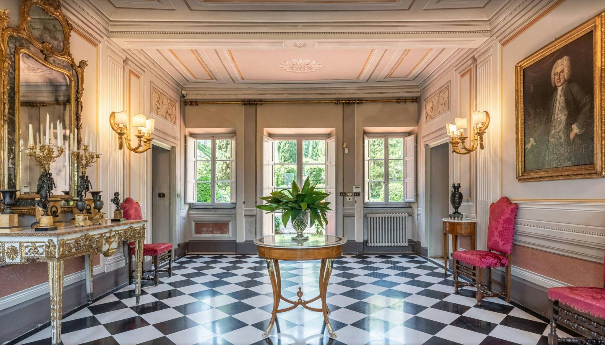 Villa Quercia Lucca: Luxury 6-Bedroom Villa with Private Pool, Lucca Countryside