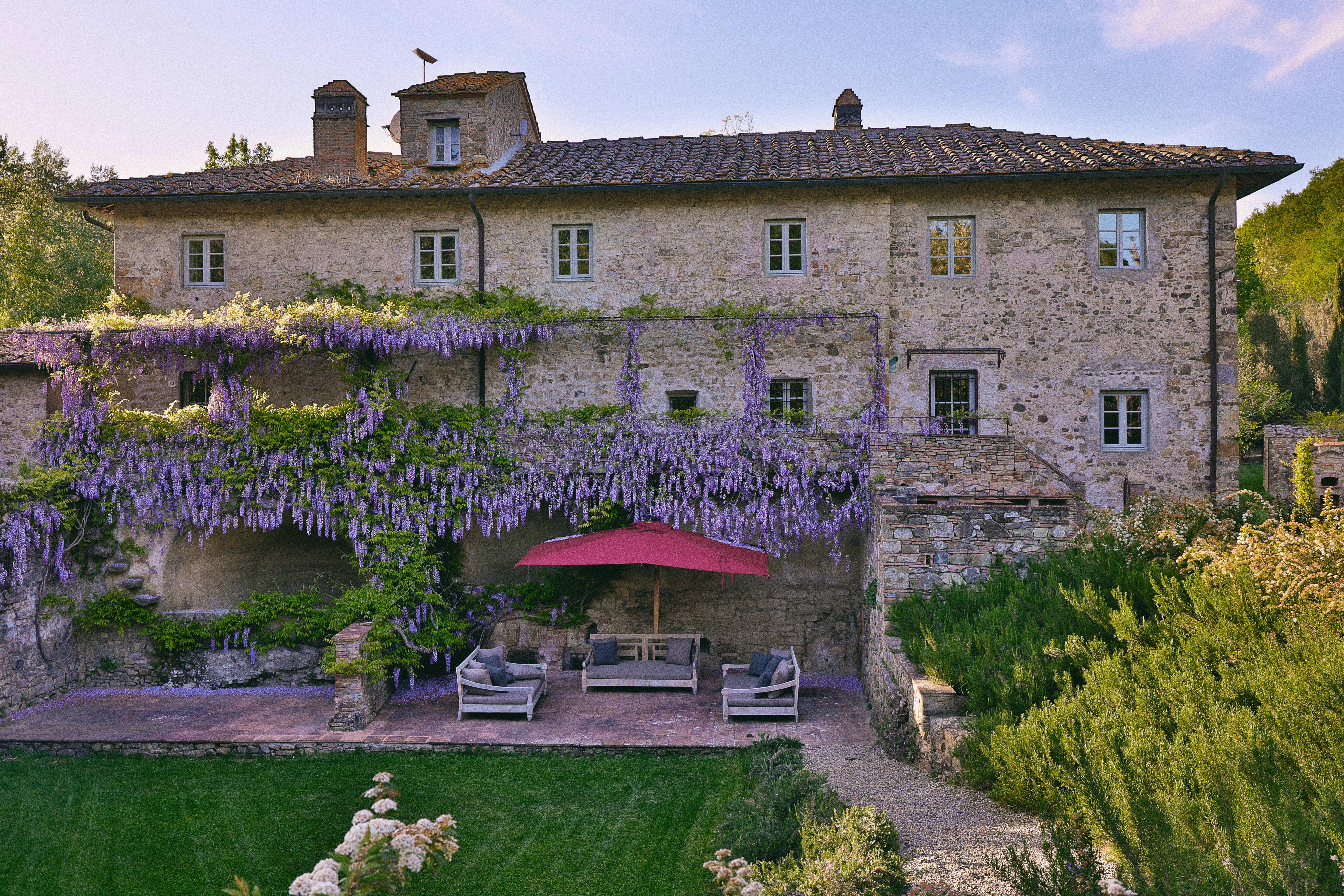Villa San Giusto Chianti: Luxury 7-Bedroom Villa with Private Pool, Chianti