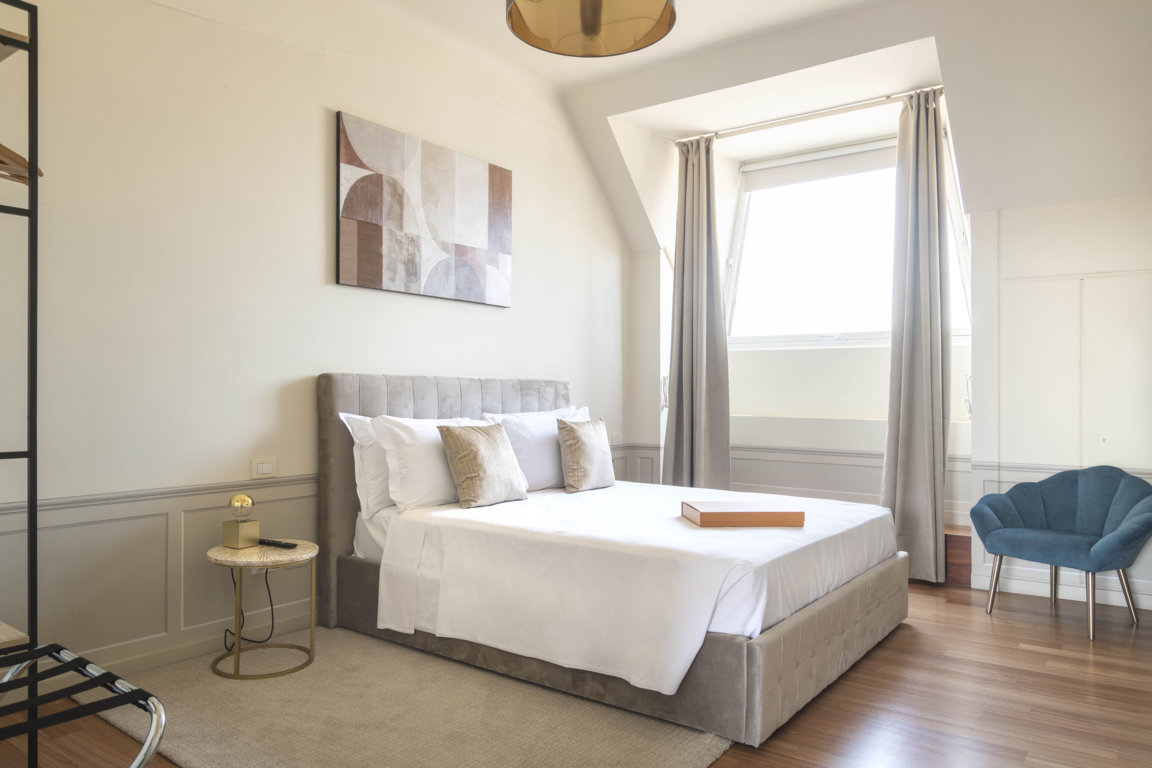 Villa San Lorenzo Carrobbio: Luxury 2-Bedroom Villa with Balcony and City Views, Milan