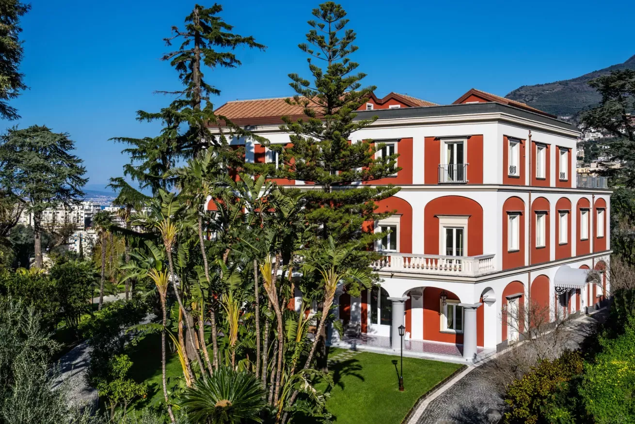 Villa San Michele Sorrento Napoli: 11-Bedroom Luxury Villa with Seaview and Pool, Sorrento