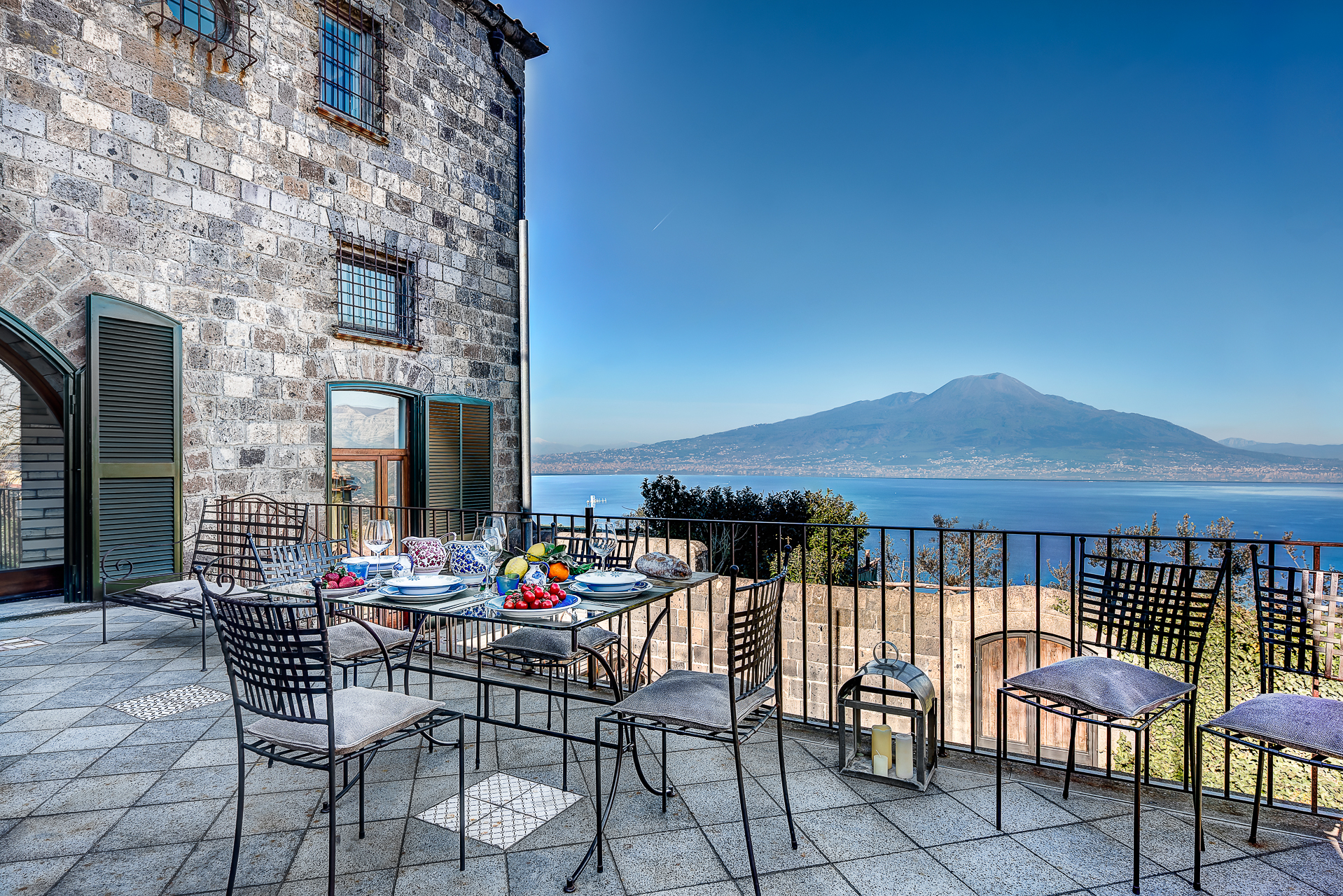 Villa Sant’Antonino Sorrento: Spacious 6-Bedroom Apartment with Pool and Stunning Views, Sorrento