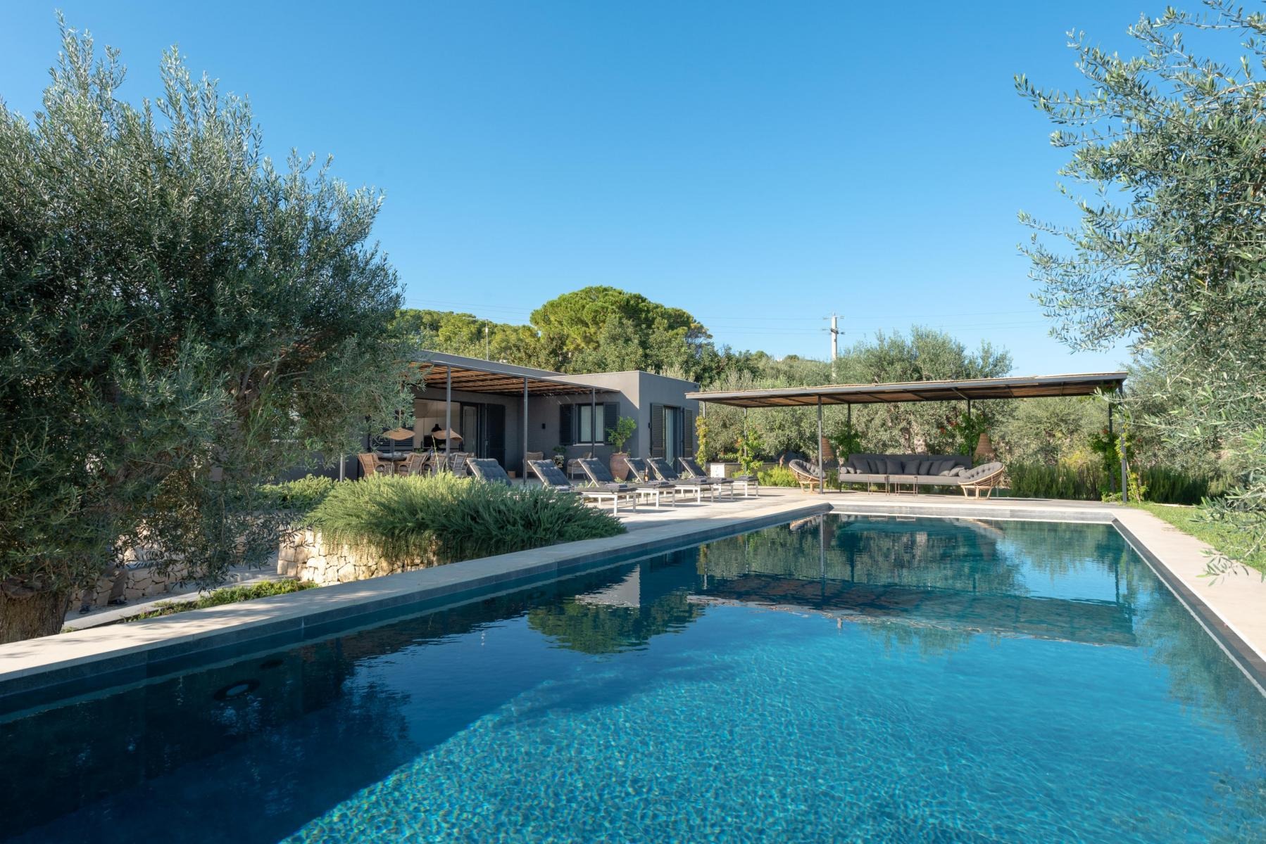 Villa Santarosa Noto: Luxurious 3-Bedroom Apartment with Seaview and Pool, Sicily