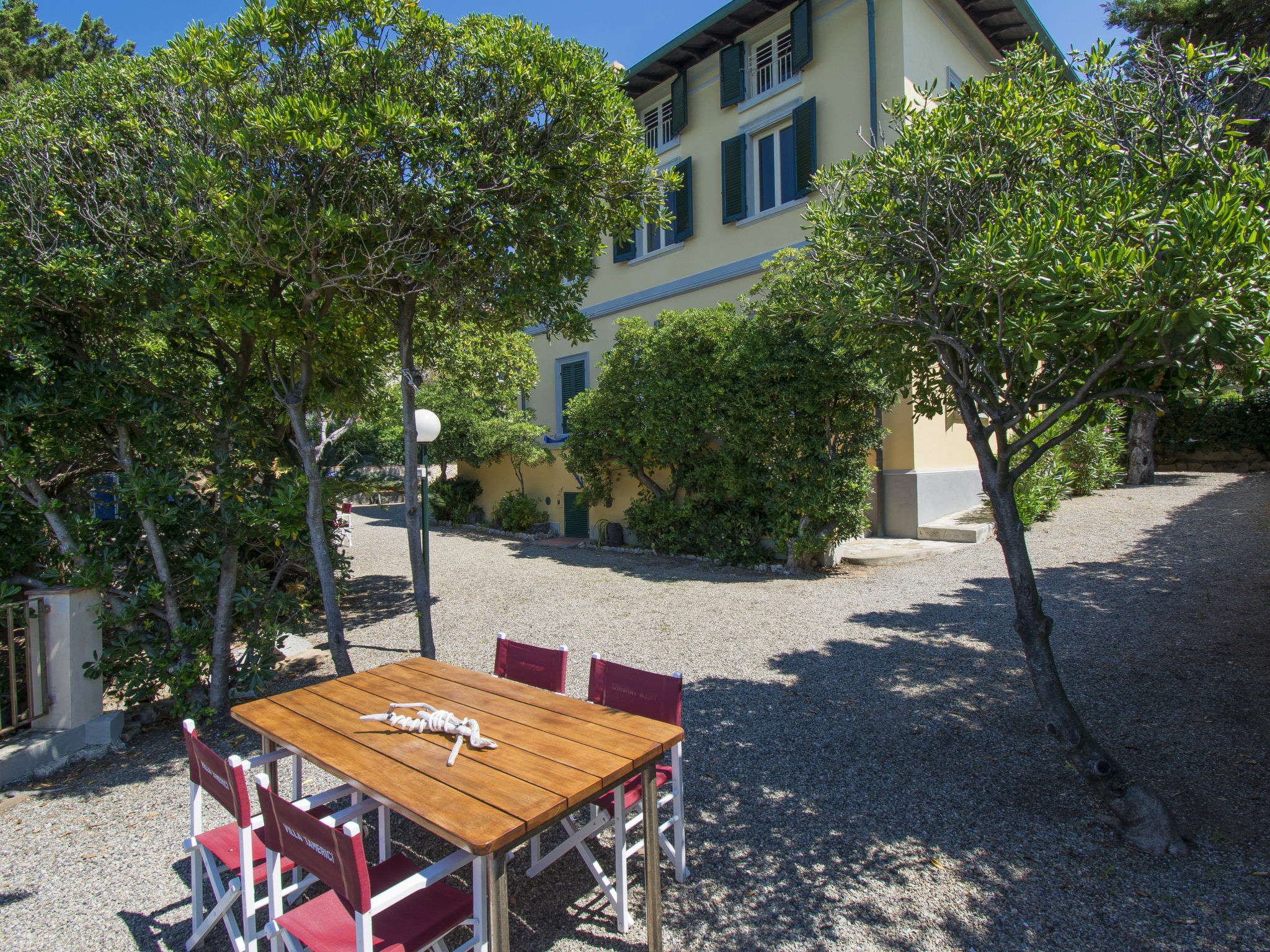 Villa Scogliera Quercianella: Stunning 4-Bedroom Beachfront Villa with Direct Sea Access and Panoramic Views