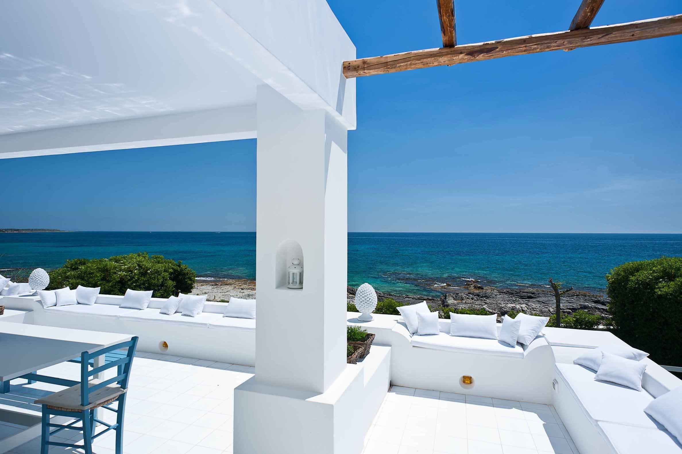 Villa Sirocco FontaneBianche: Luxurious 2-Bedroom Beachfront Apartment with Seaviews, Syracuse
