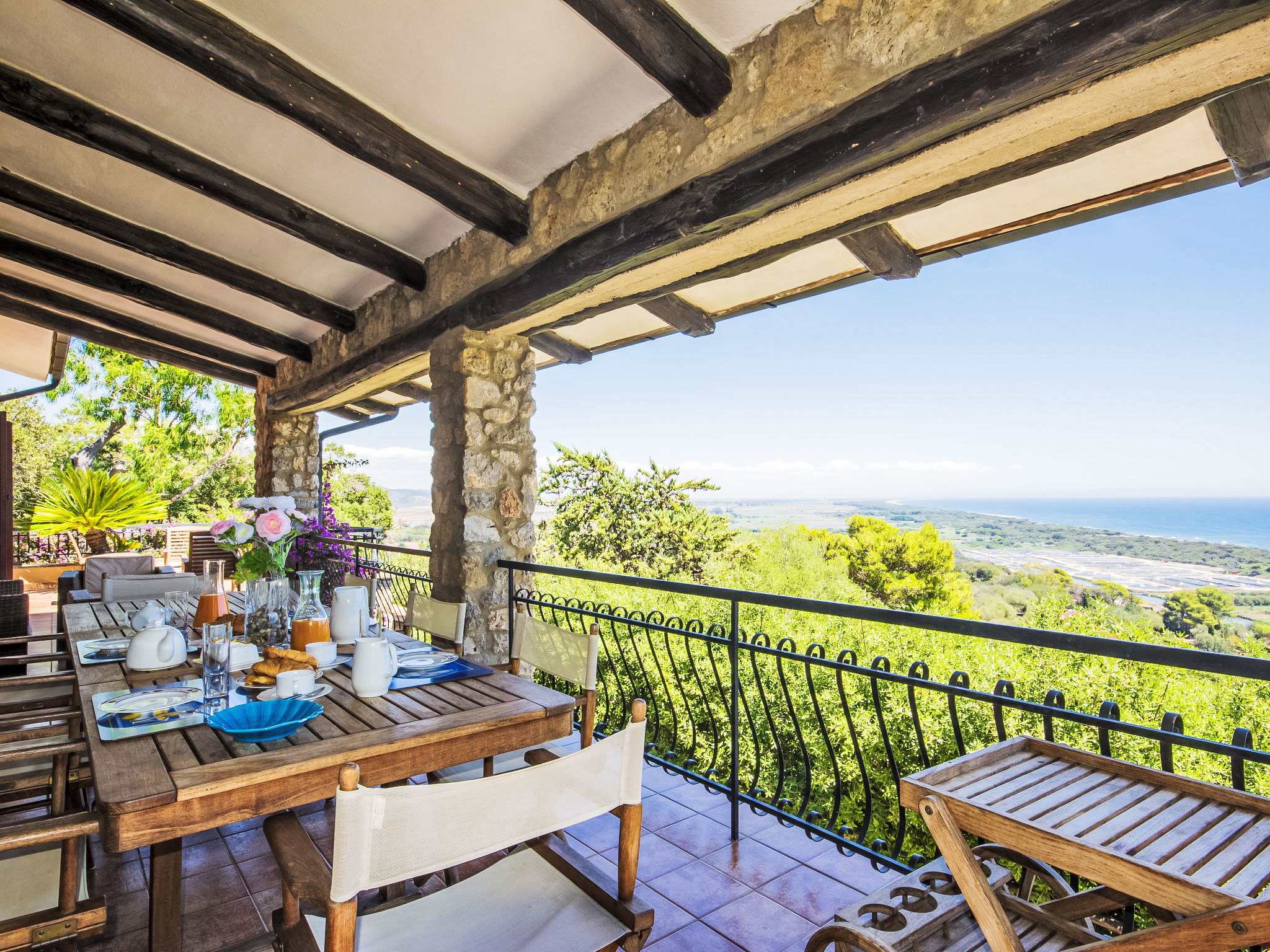 Villa Spacco Ansedonia: Elegant 5-Bedroom Mediterranean Villa with Sea Views and Private Gardens on the Tuscan Coast