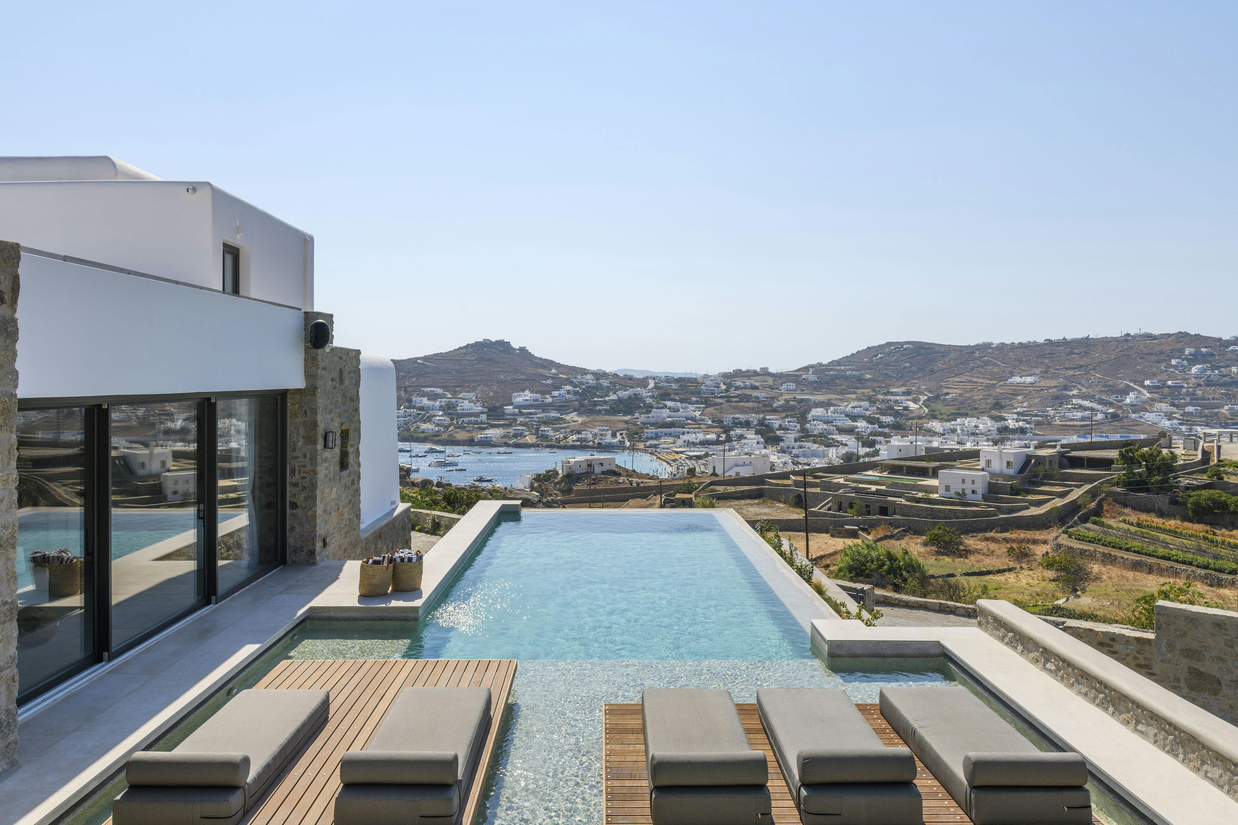 Villa Spano Psarou: Luxury 12-Bedroom Villa with Private Pool and Sea Views, Psarou