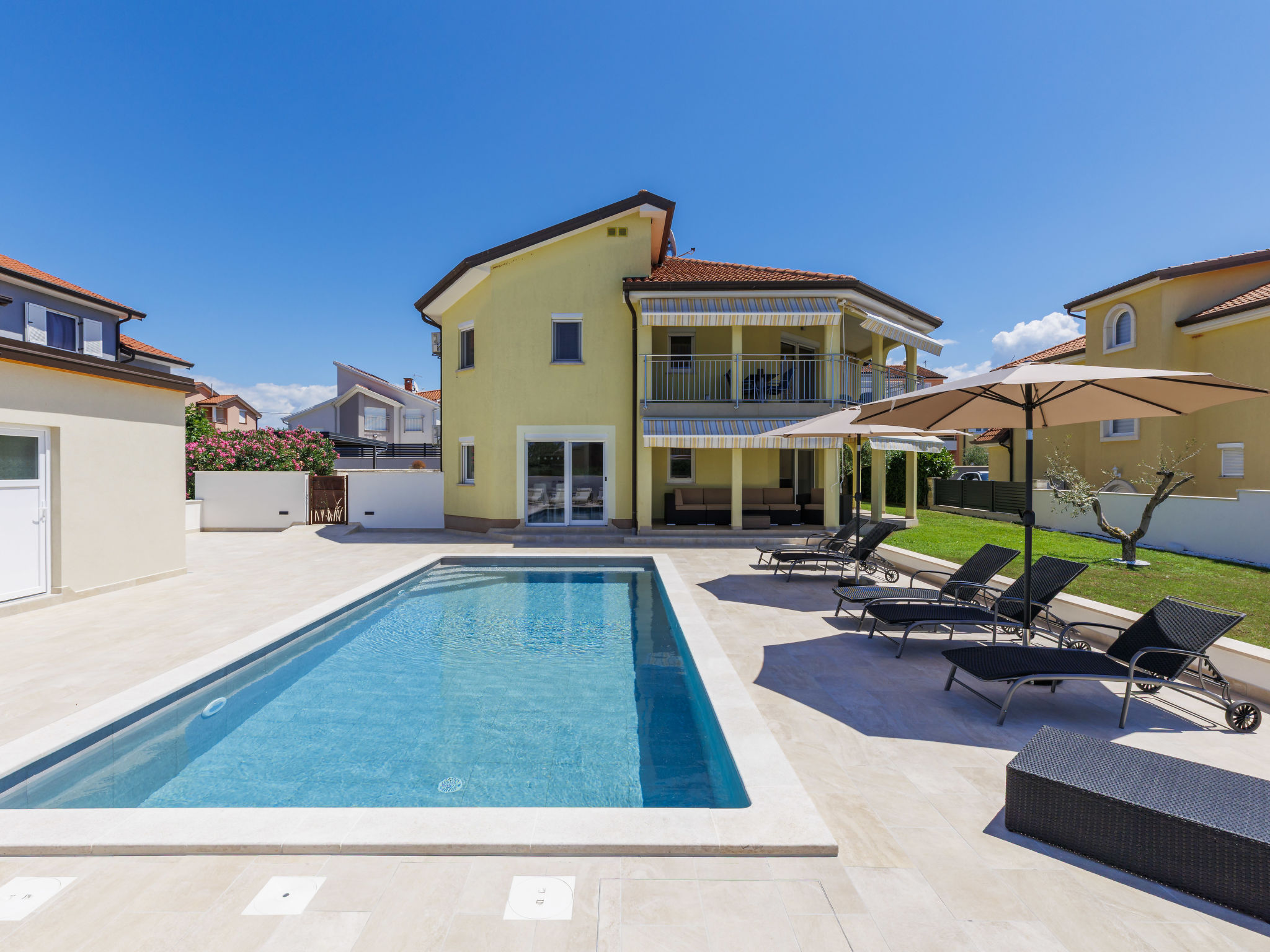 Villa Srbarica Umag: Spectacular 5-Bedroom Villa with Private Pool and Garden in Coastal Croatia