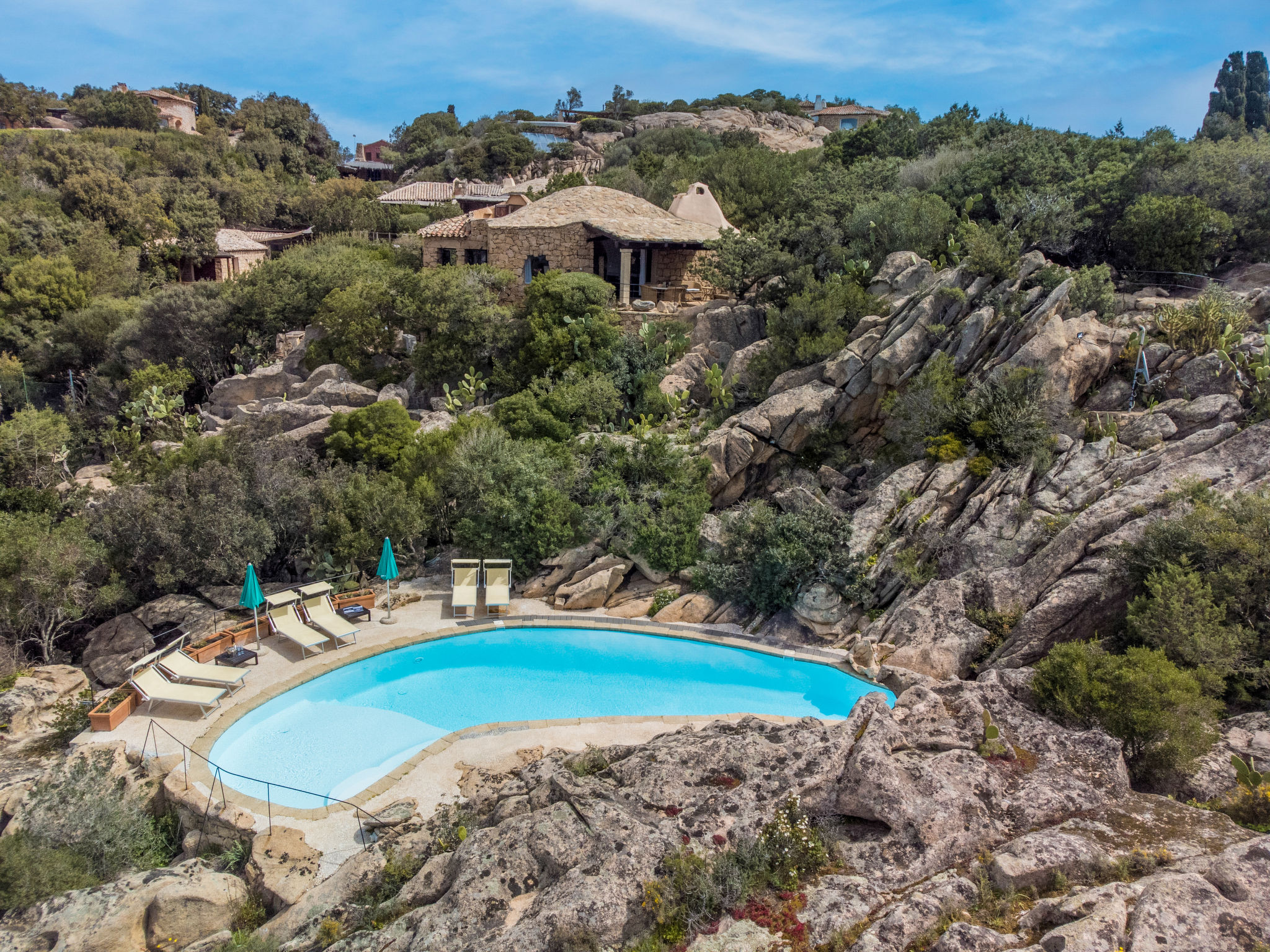 Villa Staragnola Cervo: Exclusive 3-Bedroom Villa with Private Pool and Panoramic Sea Views in Sardinia
