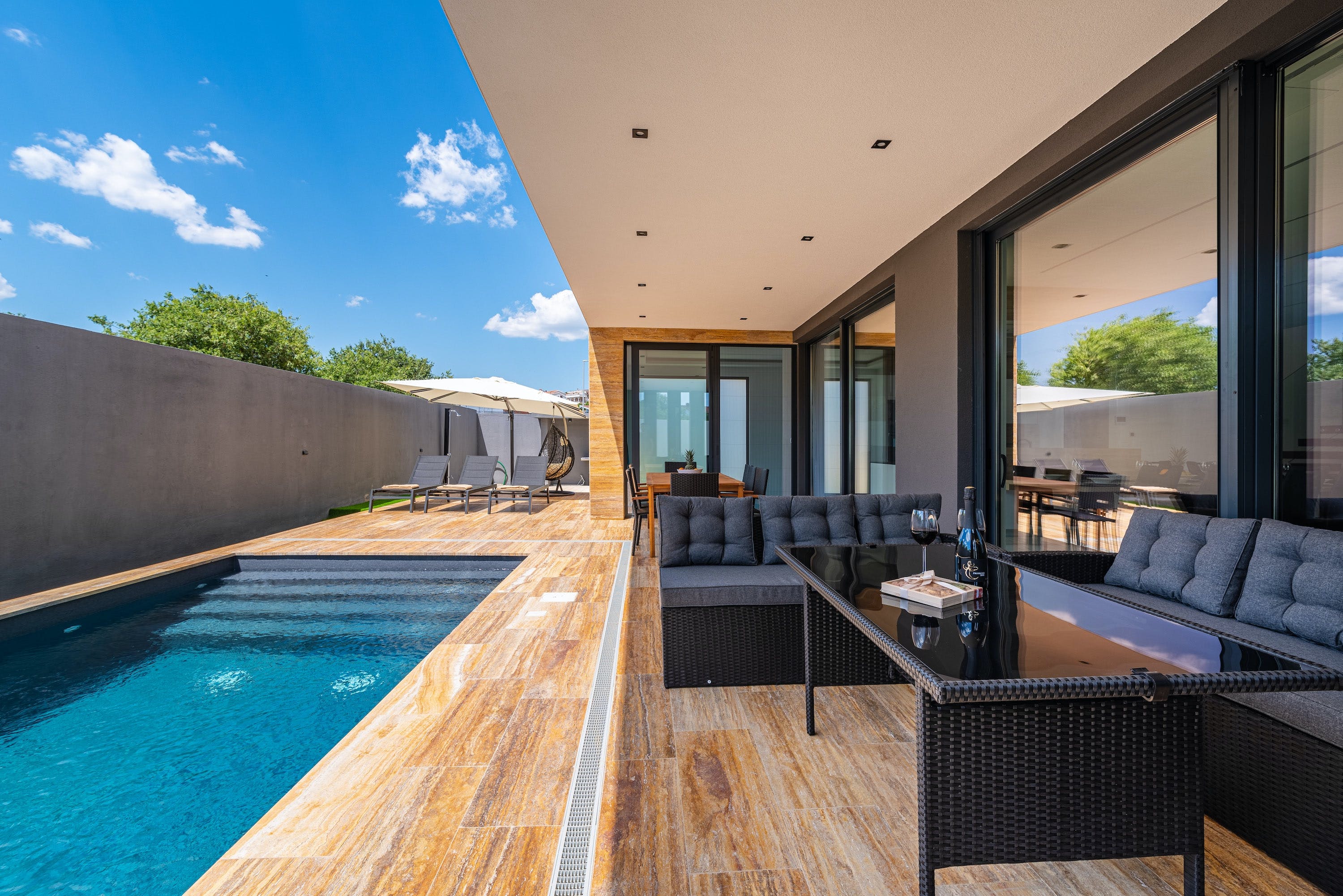 Villa Sveti Zadar: Luxury 4-Bedroom Villa with Seaview and Swimming Pool, Zadar