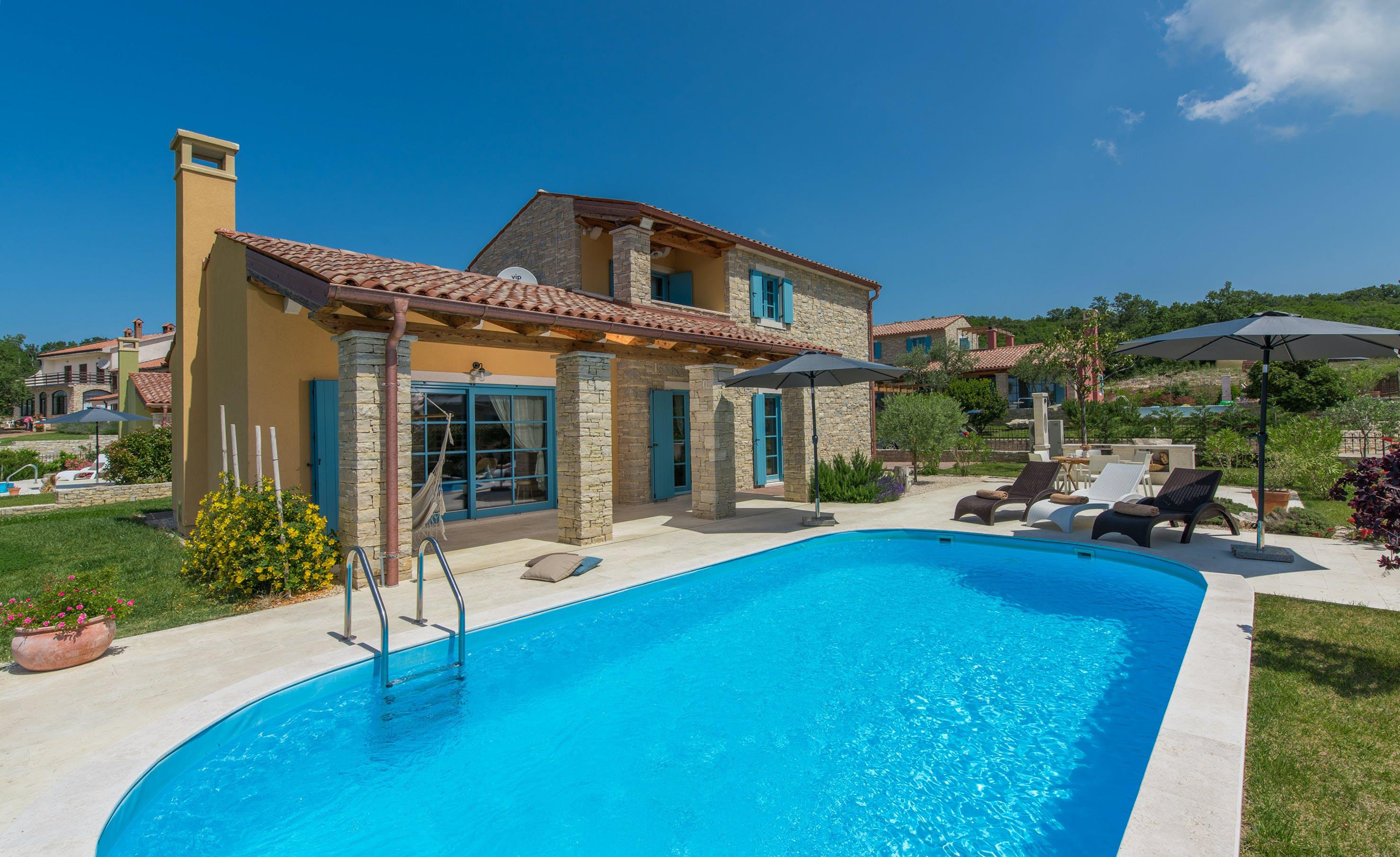 Villa Tramontana Poreč: Luxury 2-Bedroom Villa with Seaview and Pool, Istria