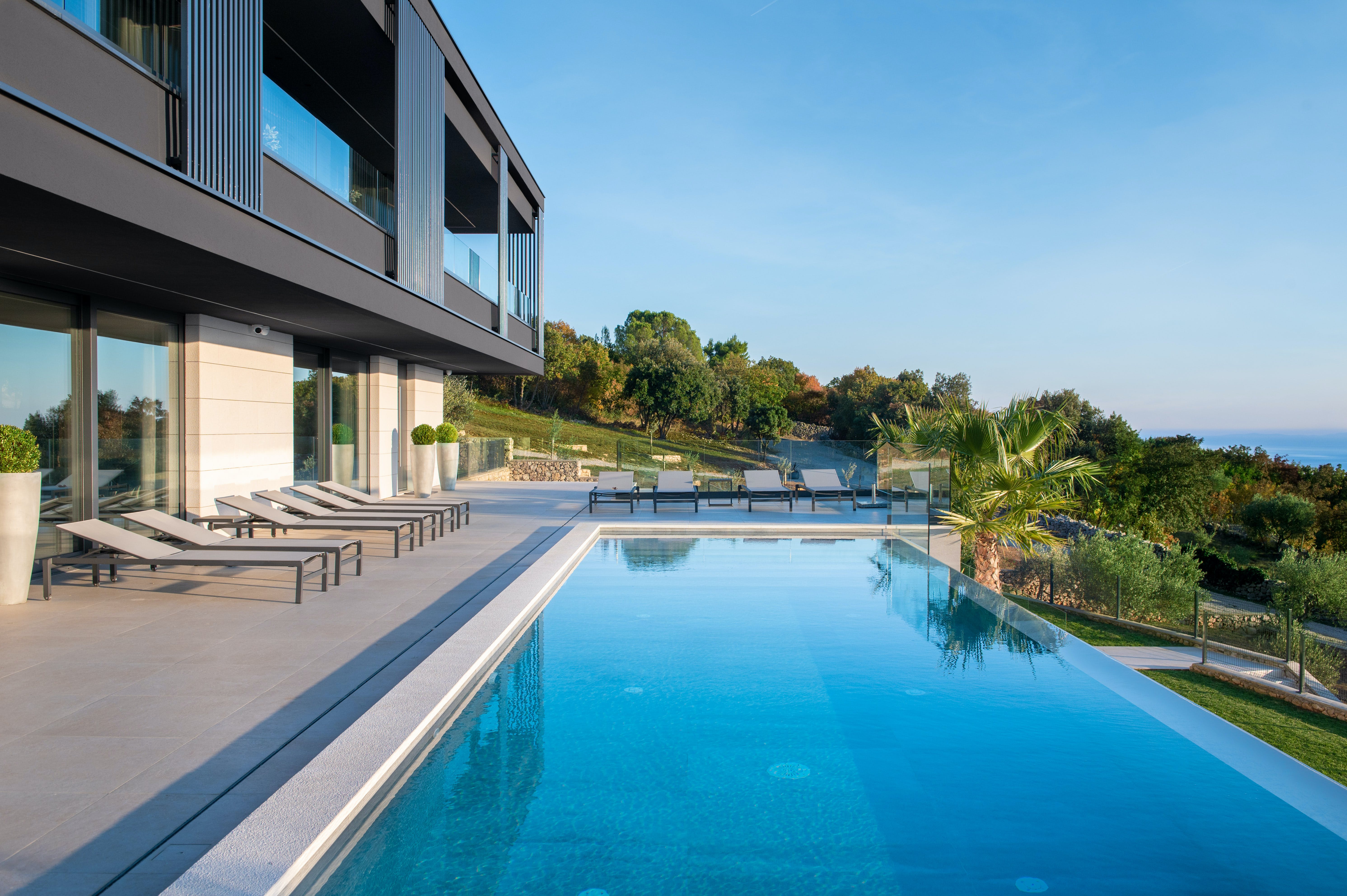 Villa Tramuntana Labin: Luxury 4-Bedroom Villa with Infinity Pool and Sea Views, Istria