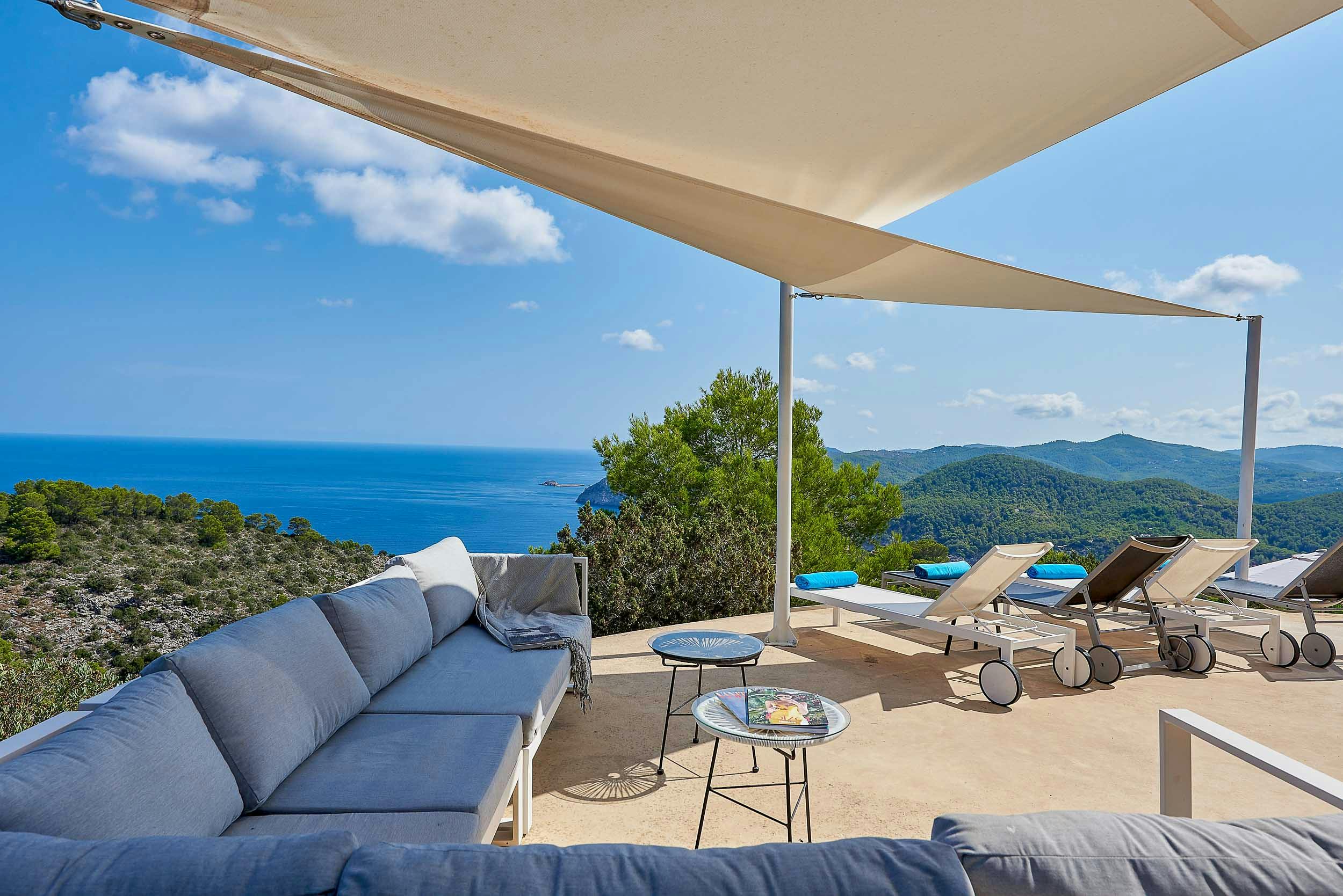 Villa Tramuntana SanMiguel: Luxury 5-Bedroom Villa with Seaview and Pool, North Ibiza
