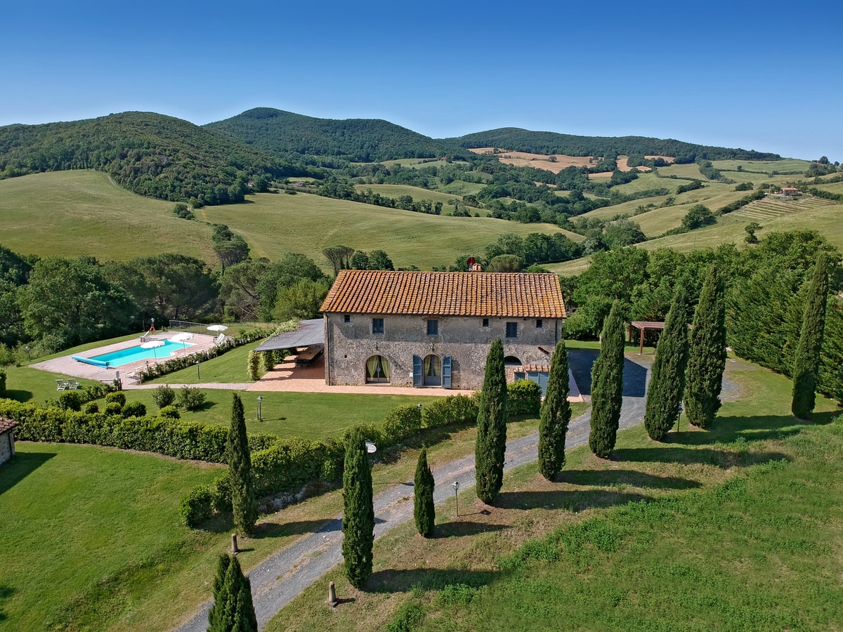 Villa Vento Livorno: Luxury 6-Bedroom Apartment with Private Pool, Tuscany Livorno