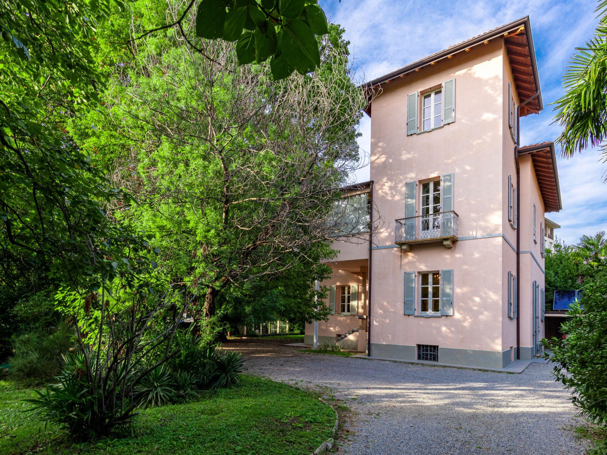 Villa Viandante Dervio: Spectacular 7-Bedroom Lakeside Villa with Private Pool and Mountain Views in Lake Como Italy