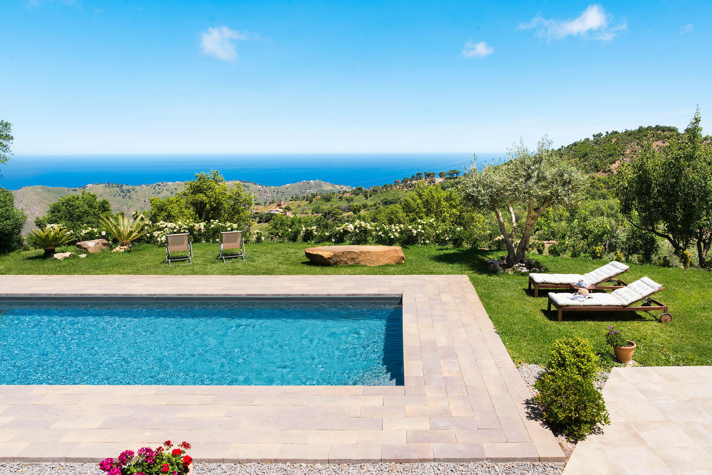Villa Zagara Cefalù: Luxury 3-Bedroom Villa with Saltwater Pool and Sea Views, Cefalù