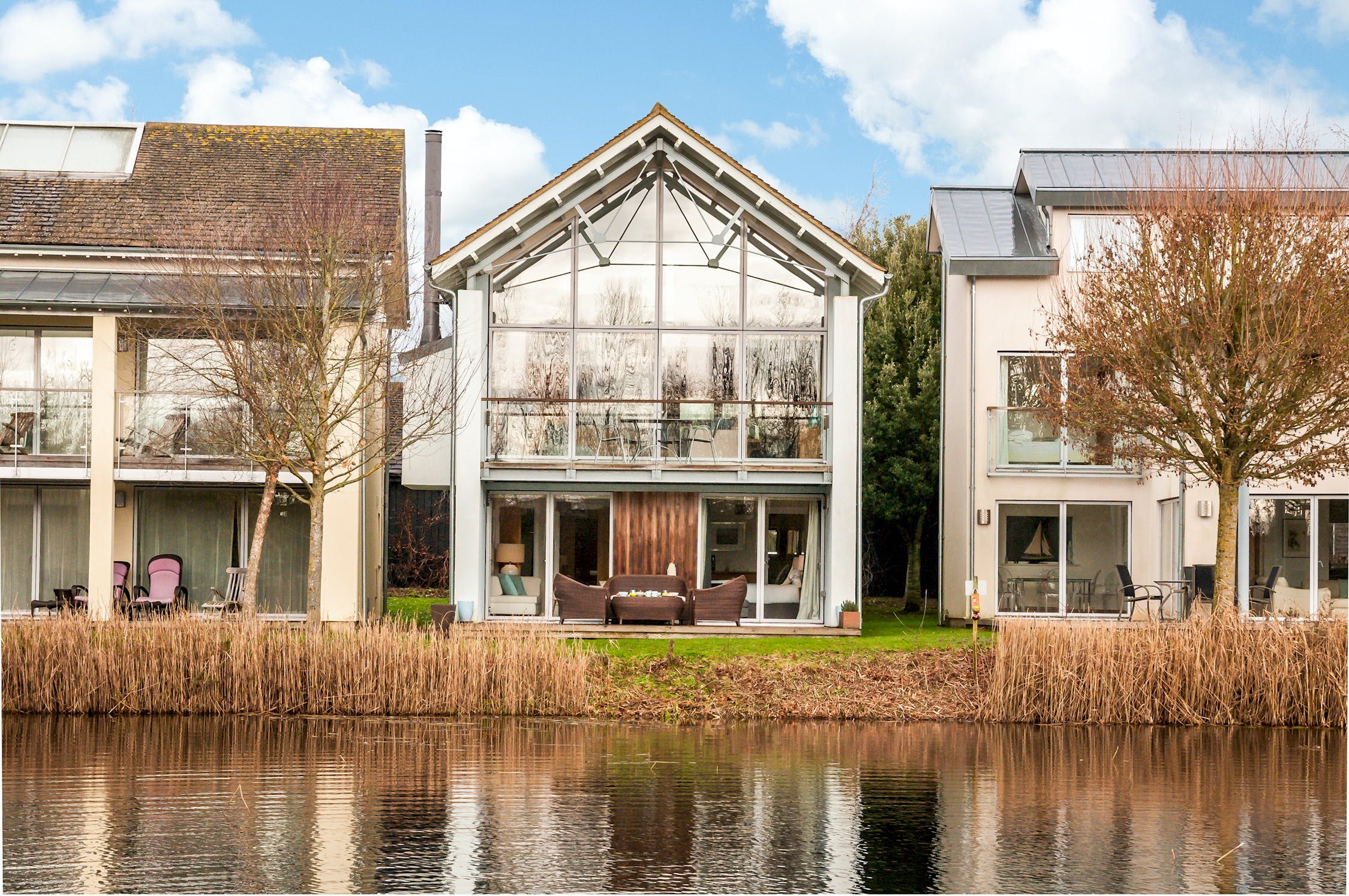 Apartment Churn Cirencester: Spacious 4-Bedroom Apartment with Shared Pool and Tennis Court, Cirencester
