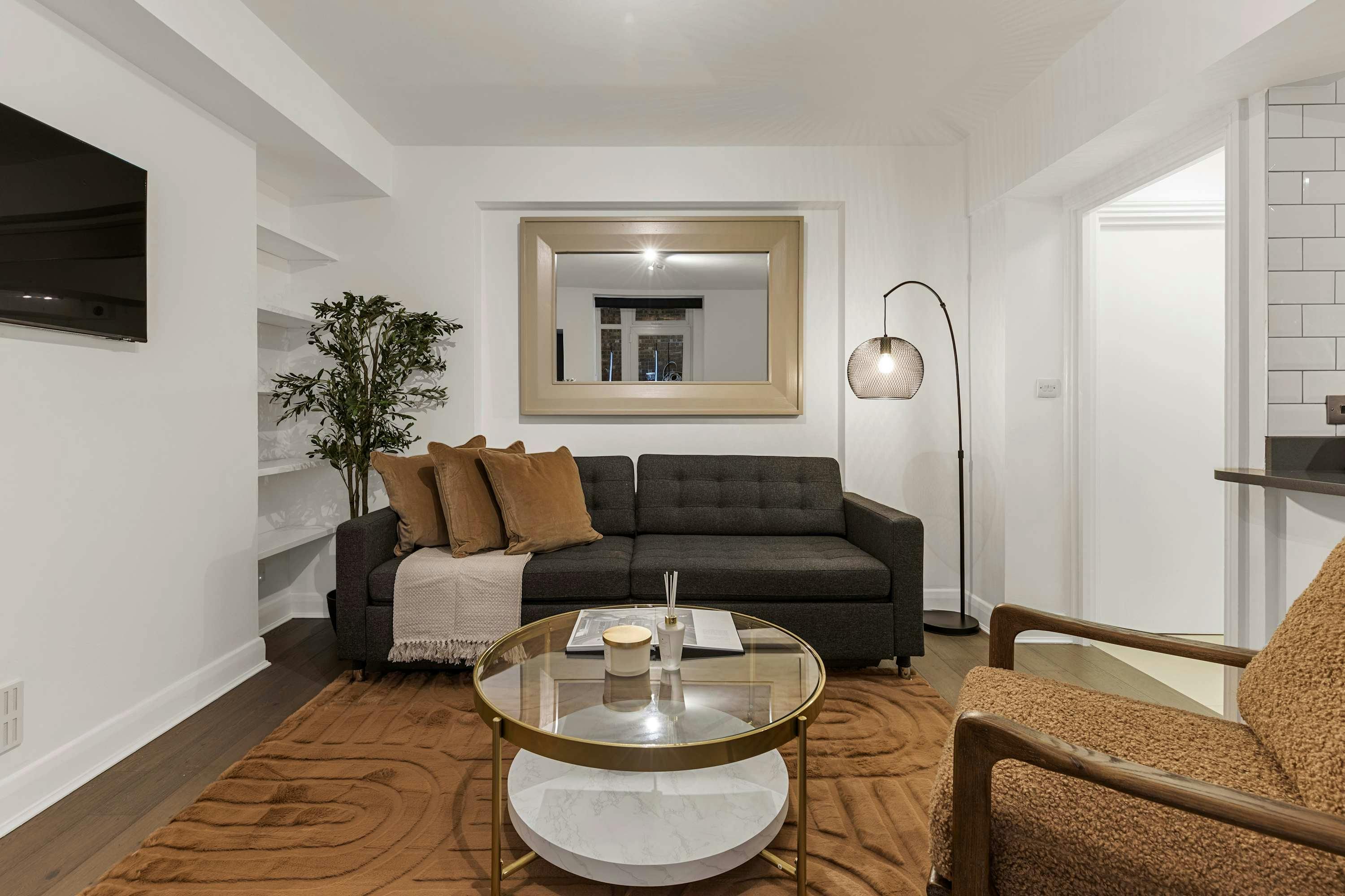 Apartment Ladbroke Notting Hill: Chic 1-Bedroom Apartment Rental with Family-Friendly Features, Notting Hill