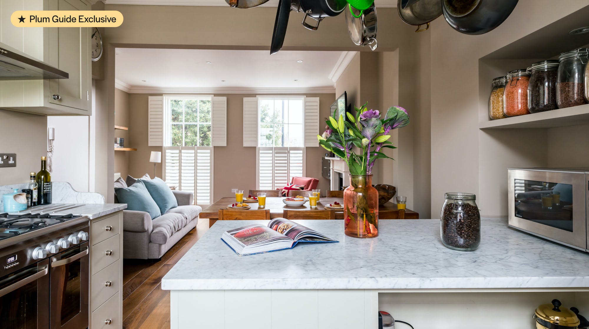 House Helm Praed Paddington: Chic 2-Bedroom Apartment with Terrace in Central Paddington, London